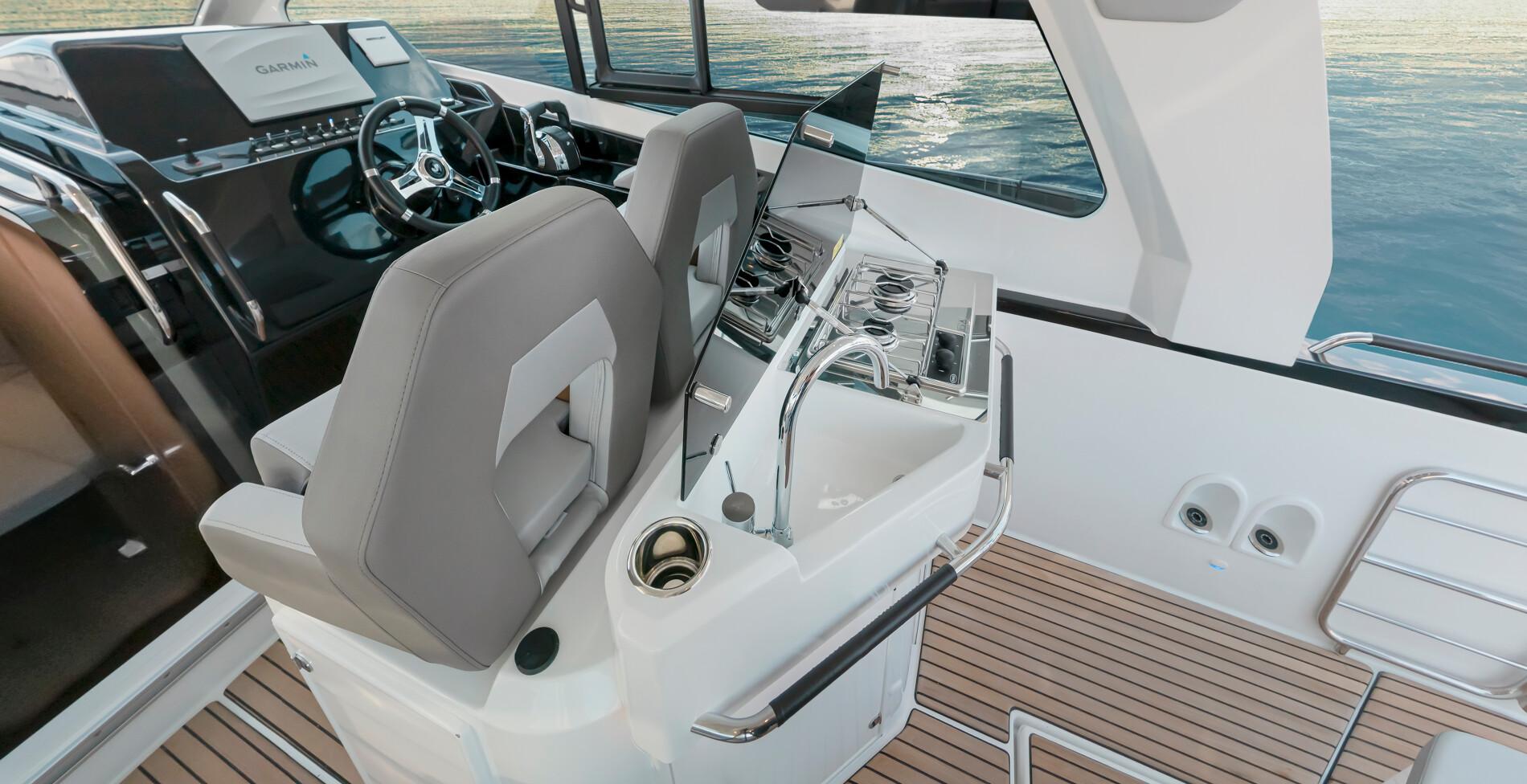 Yacht Photos Pics