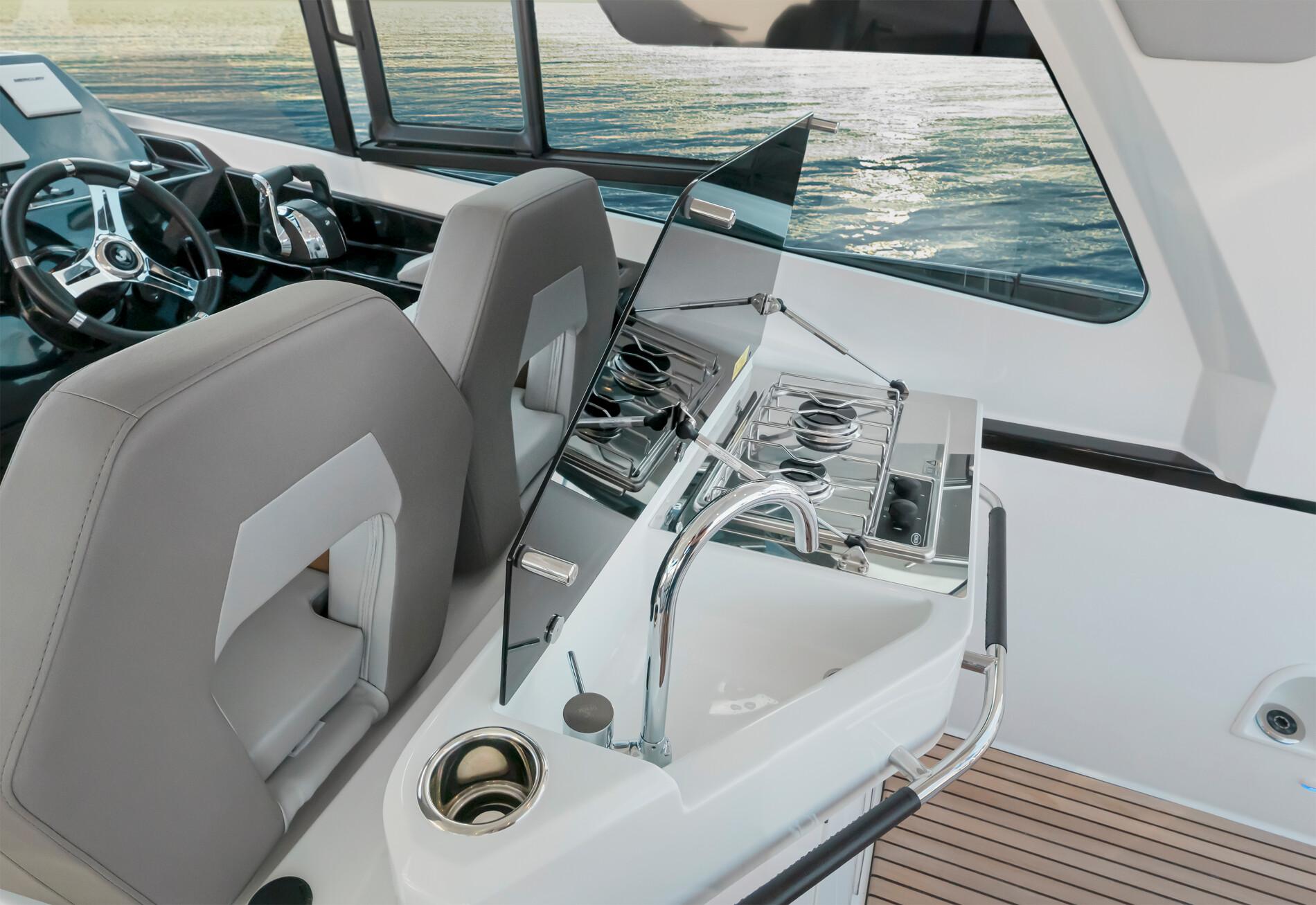 Yacht Photos Pics