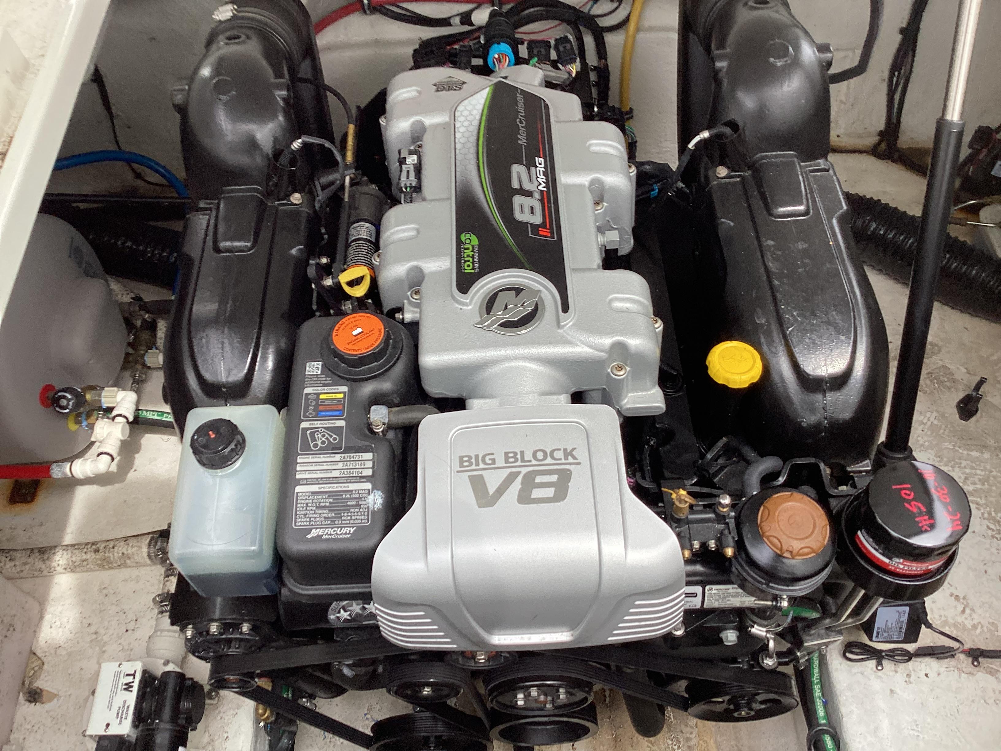 2022-monterey-295-sport-yacht-power-9796512-20250528144442206-1_XLARGE