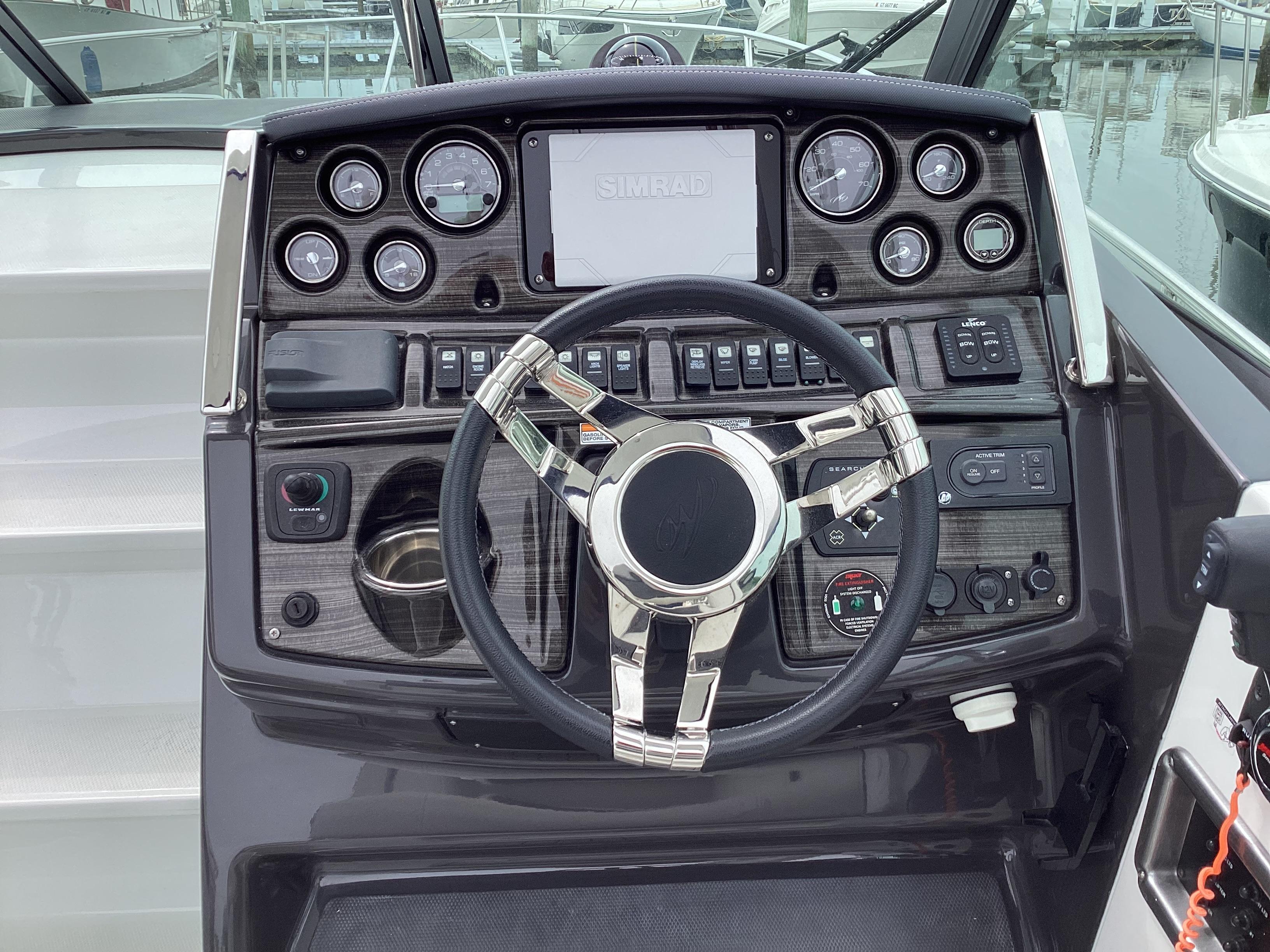 2022-monterey-295-sport-yacht-power-9796512-20250528144449996-1_XLARGE