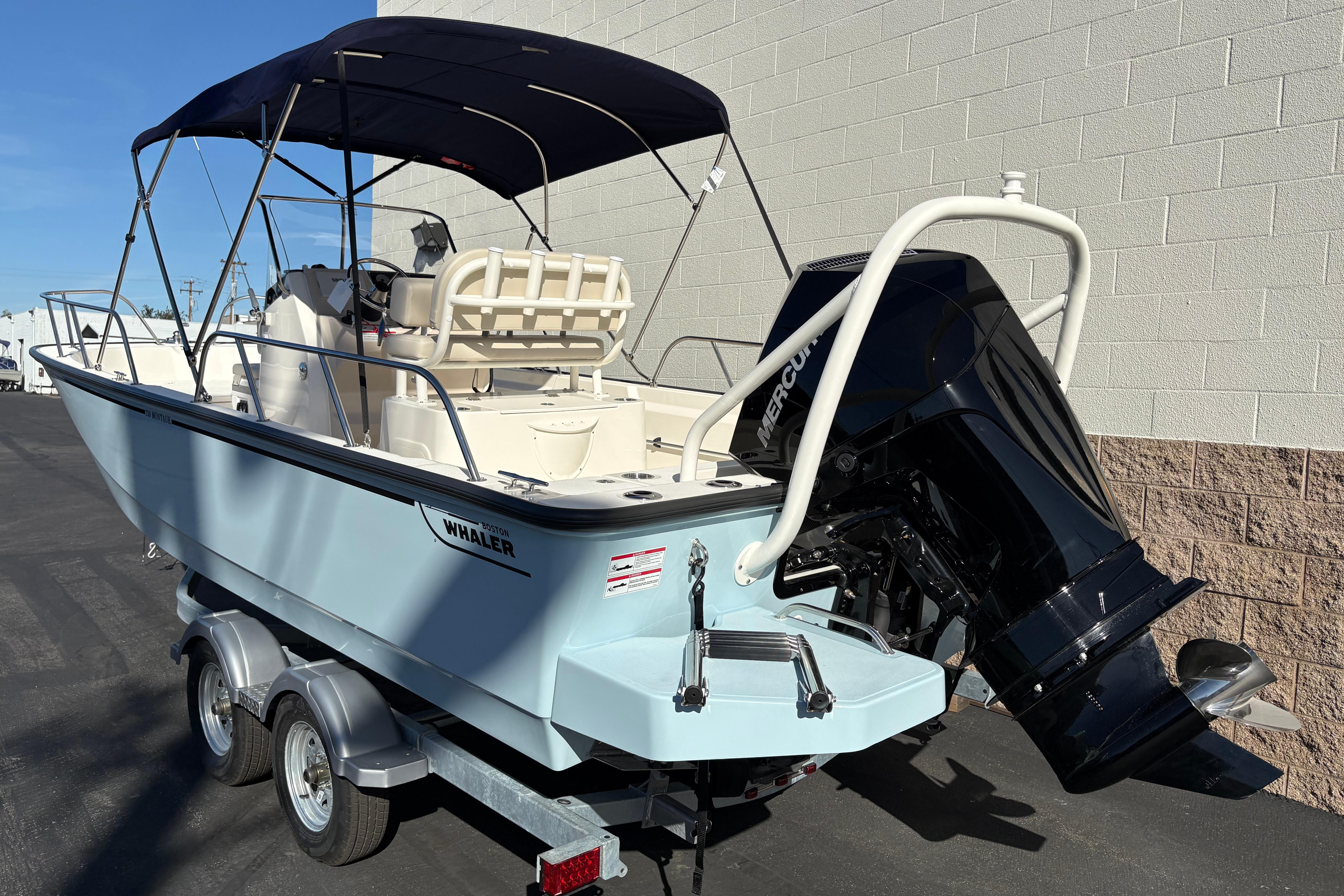 2026 Boston Whaler 210 Montauk #BW0232I inventory image at Sun Country Marine Group, San Jose-Campbell