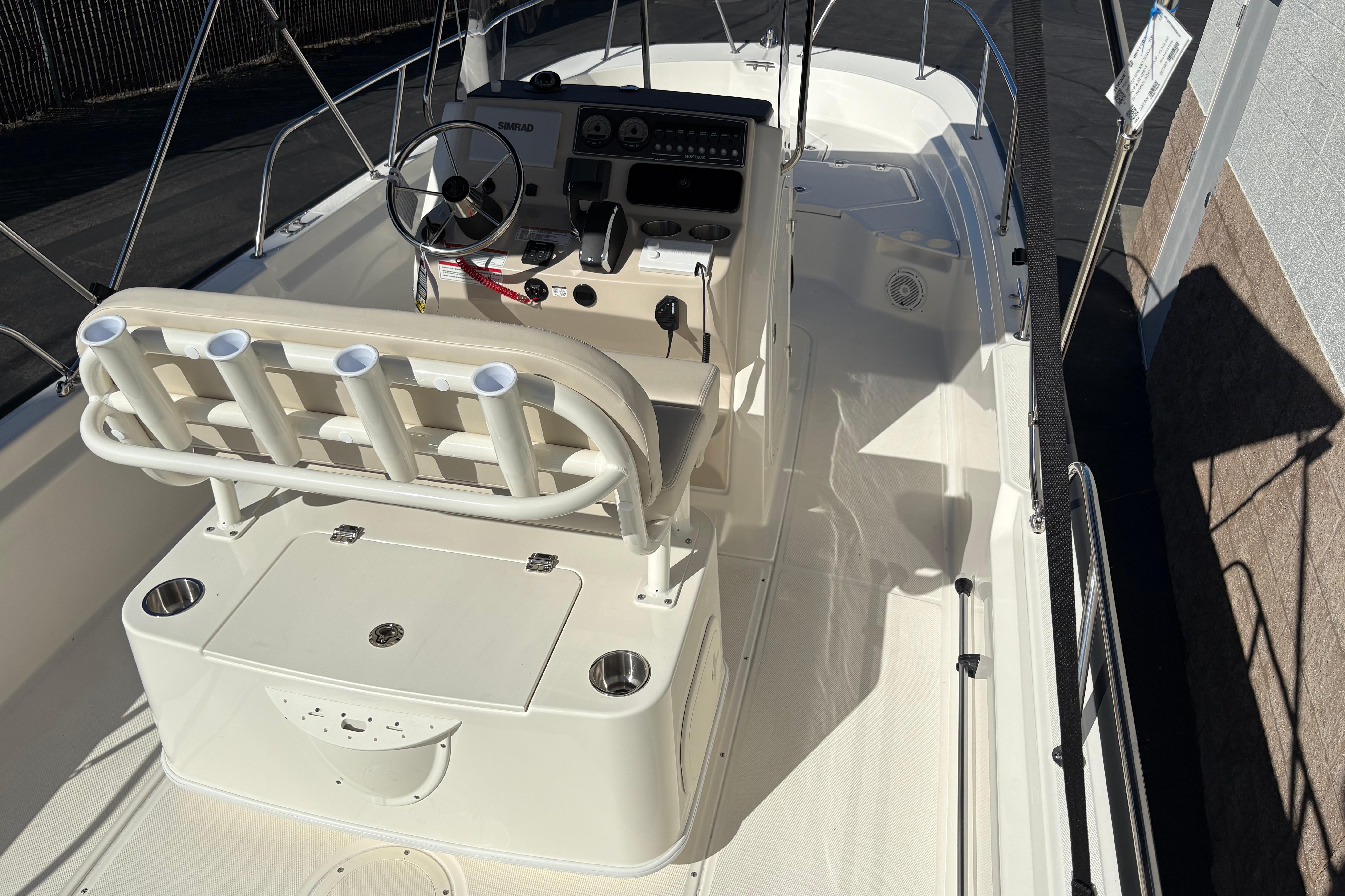 2026 Boston Whaler 210 Montauk #BW0232I inventory image at Sun Country Marine Group, San Jose-Campbell