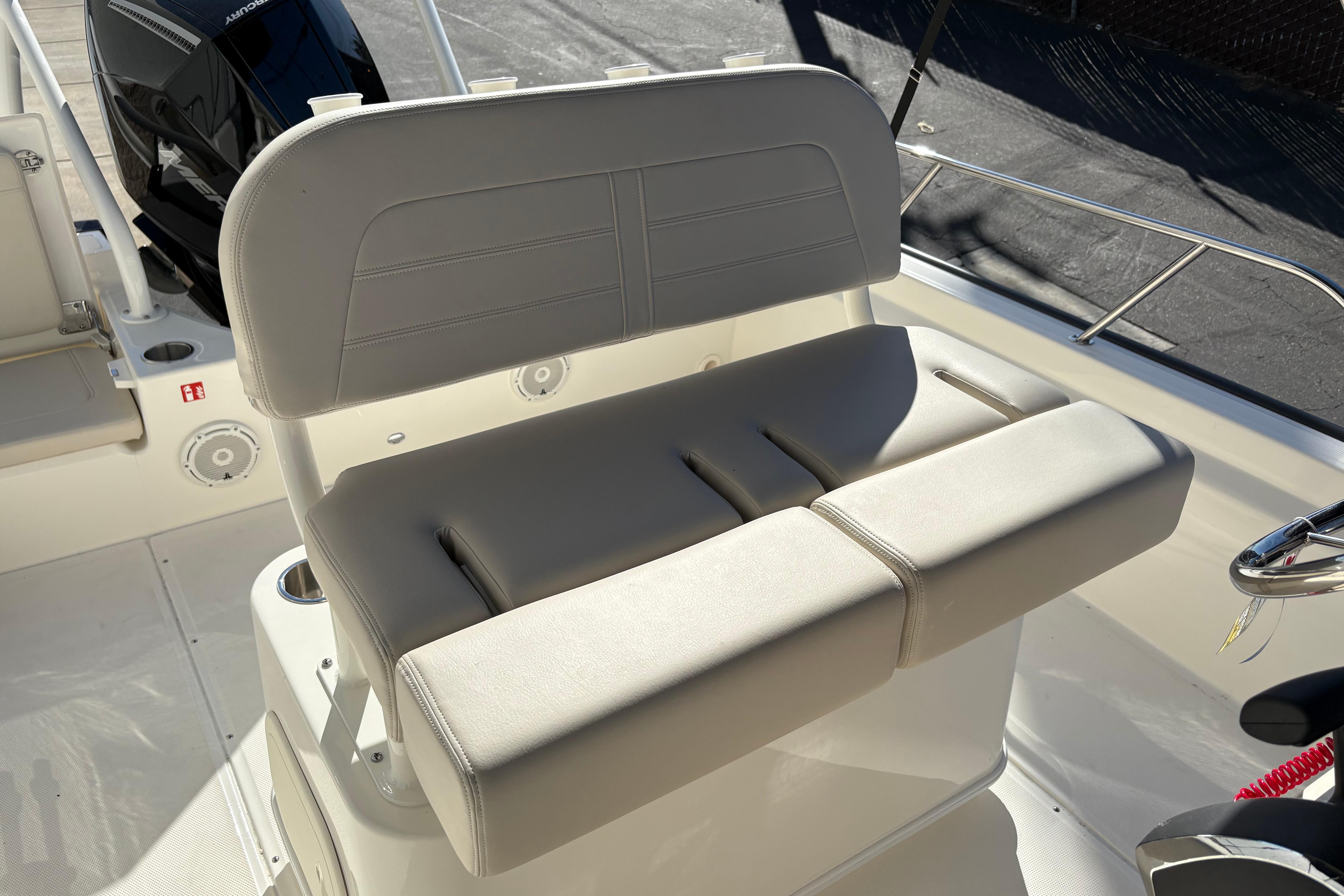 2026 Boston Whaler 210 Montauk #BW0232I inventory image at Sun Country Marine Group, San Jose-Campbell