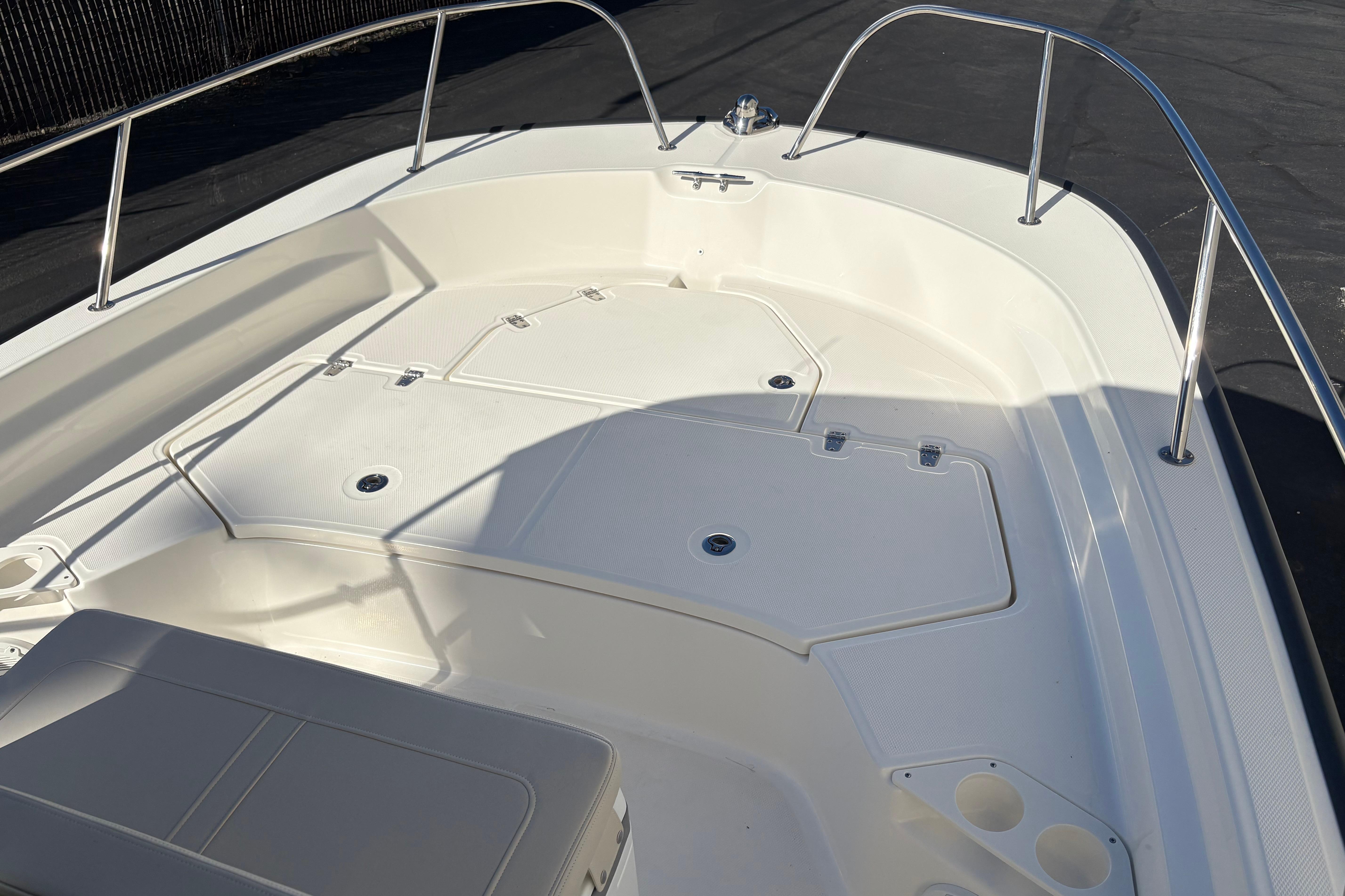 2026 Boston Whaler 210 Montauk #BW0232I inventory image at Sun Country Marine Group, San Jose-Campbell