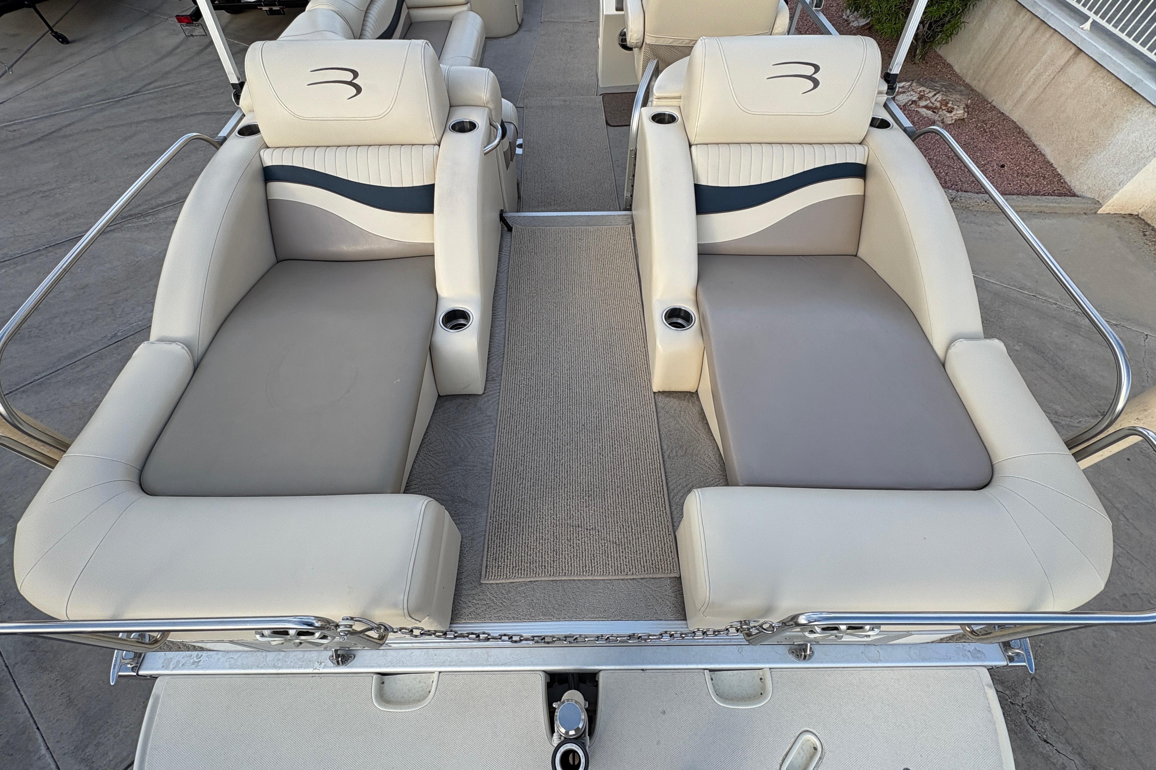 2008 Bennington 2575RCW I/O #TBJC9665 inventory image at Sun Country Marine Group, Lake Havasu City, AZ