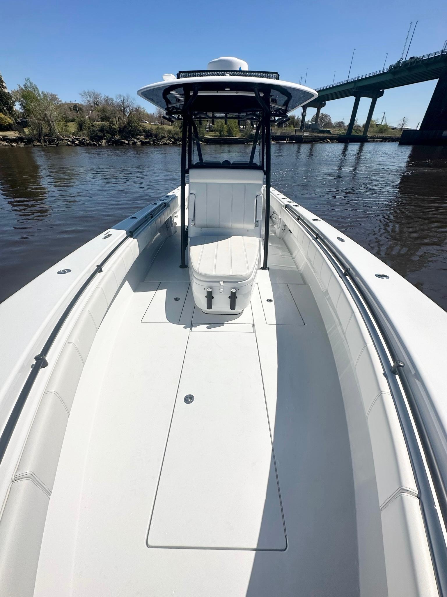 2021 Contender 35 ST - Image 16