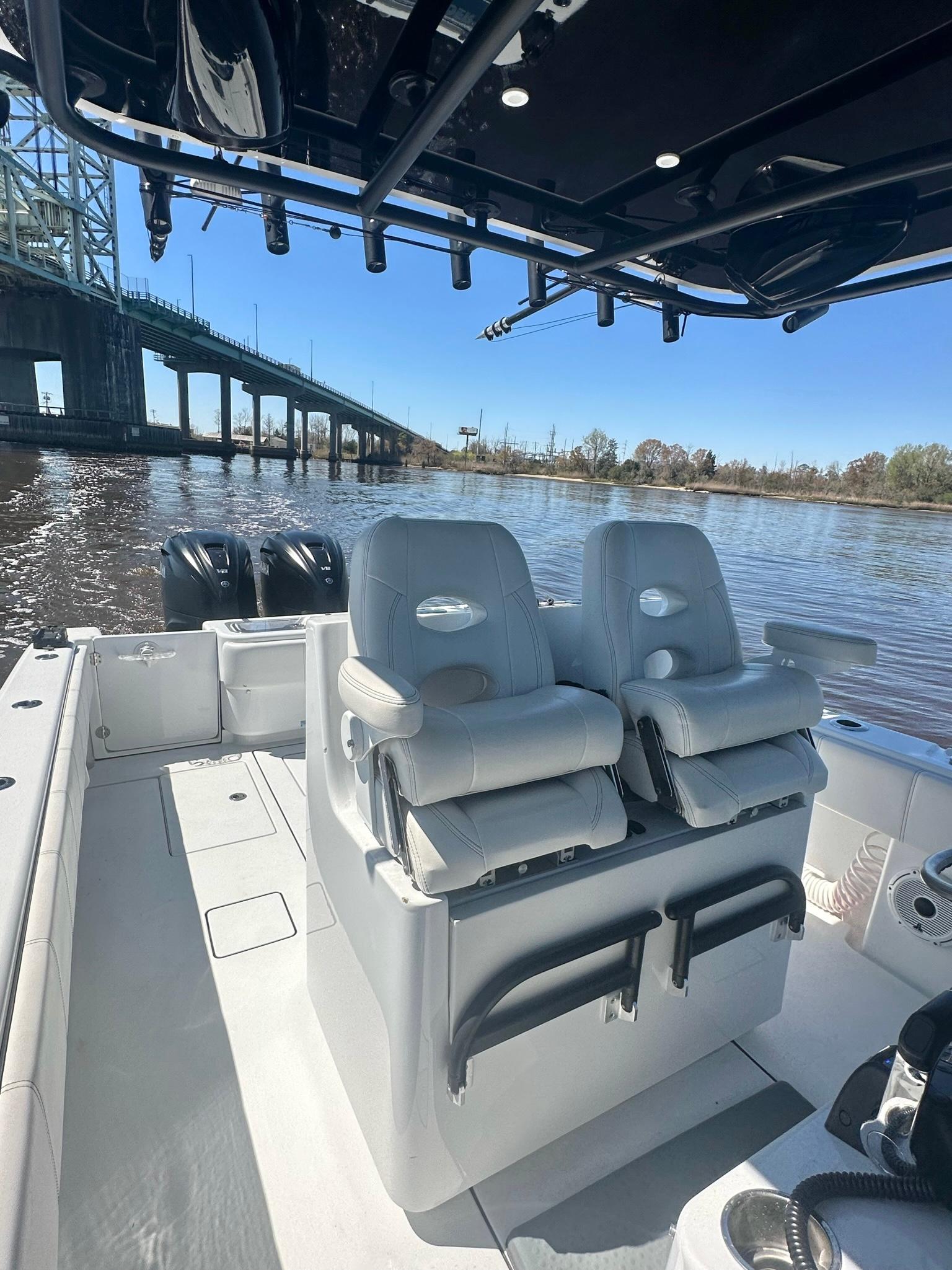 2021 Contender 35 ST - Image 17