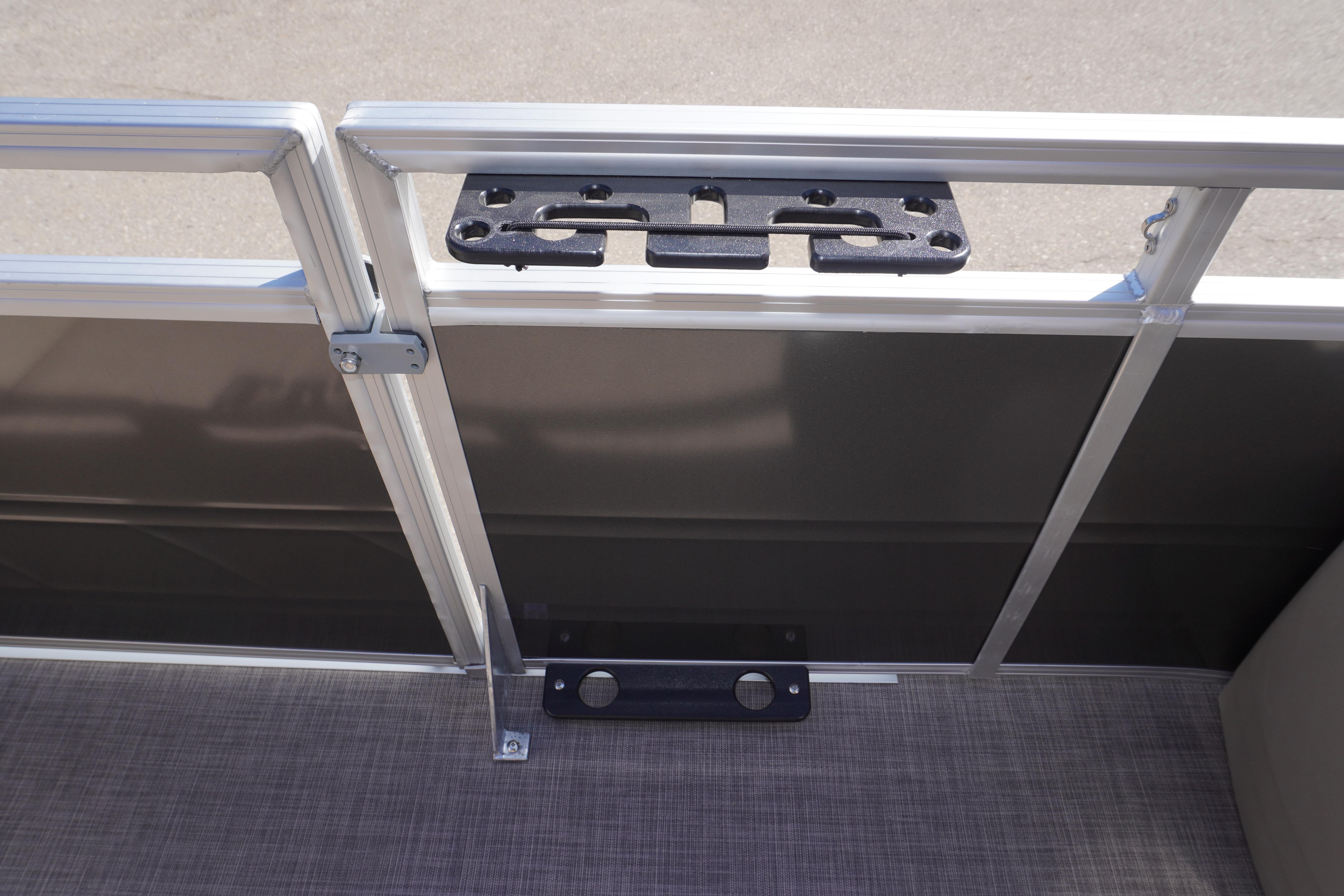 2024 Sun Tracker Fishin' Barge 20 DLX interior railing detail.