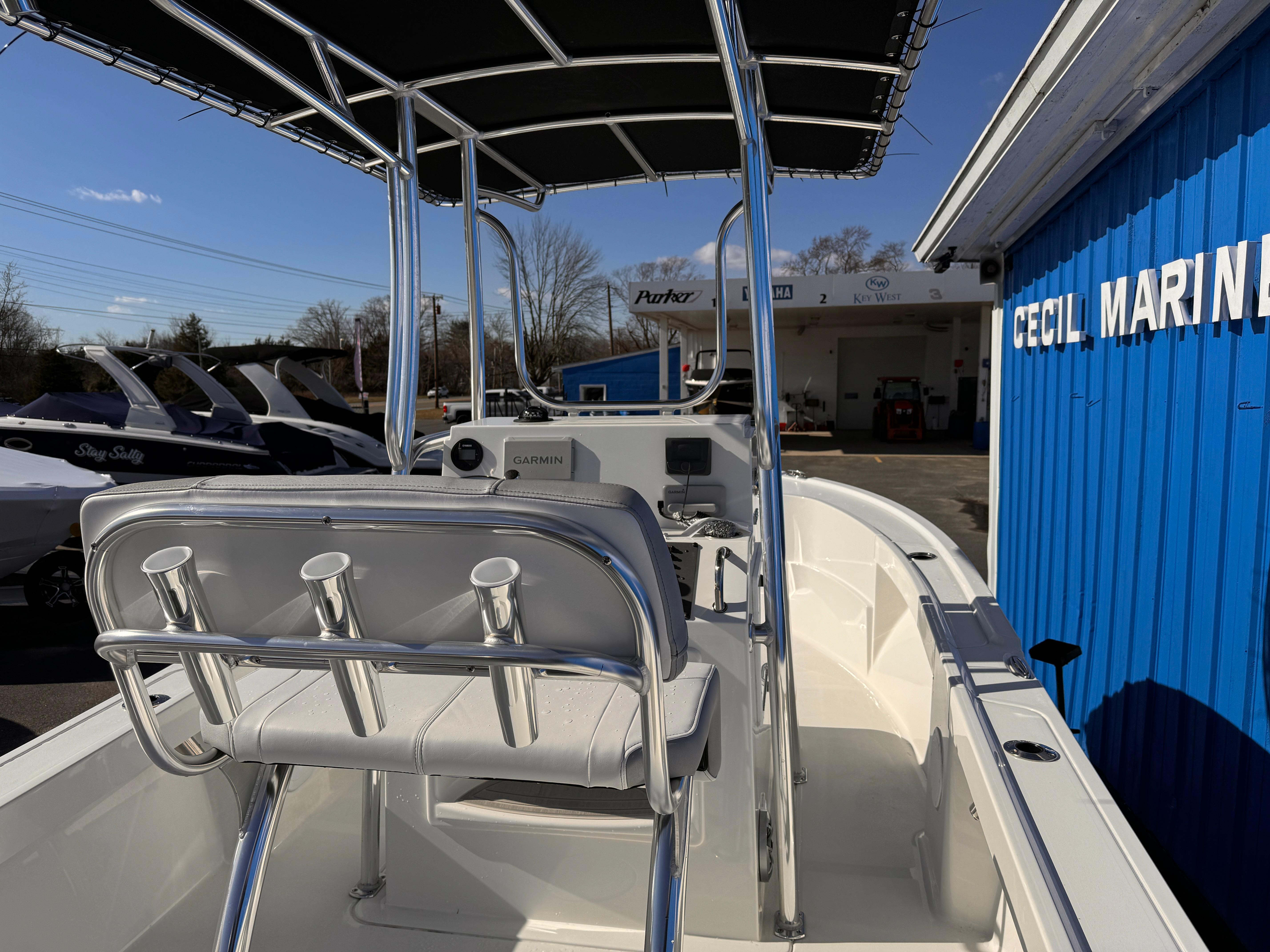 2025-parker-18se-center-console-power-9756526-20250412105126218-1_xlarge