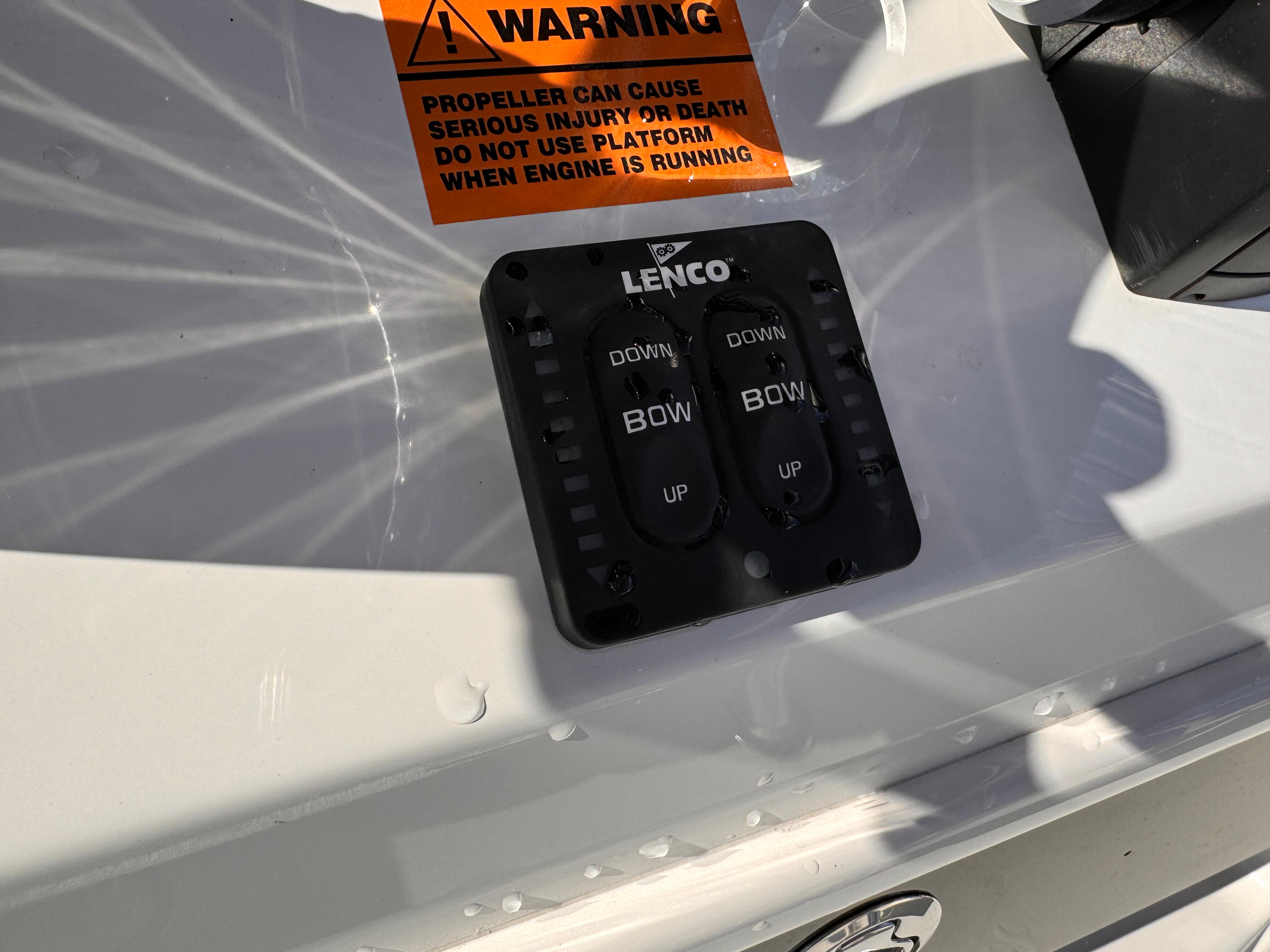 2025-parker-18se-center-console-power-9756526-20250412105219121-1_xlarge