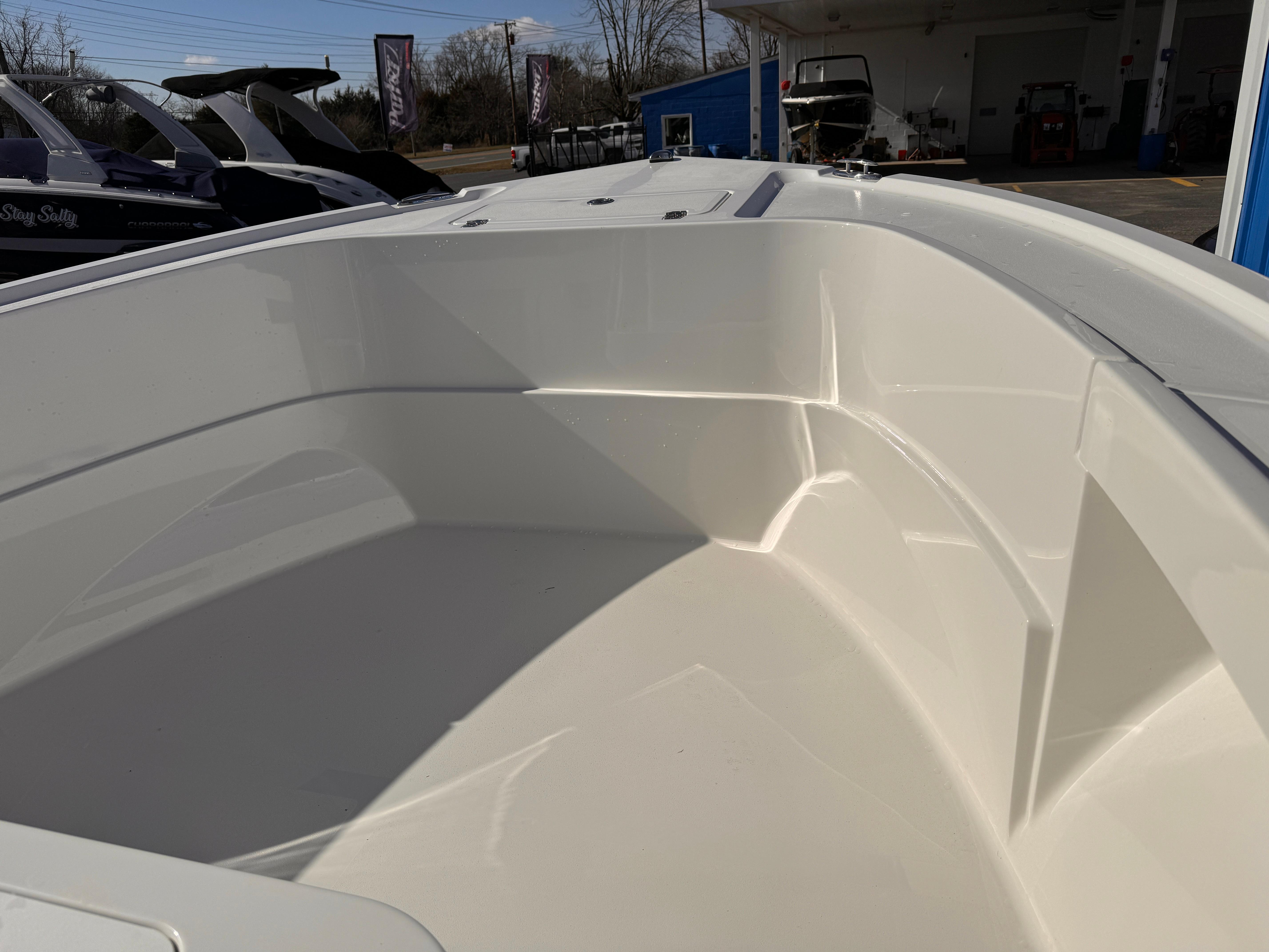 2025-parker-18se-center-console-power-9756526-20250412105348377-1_xlarge