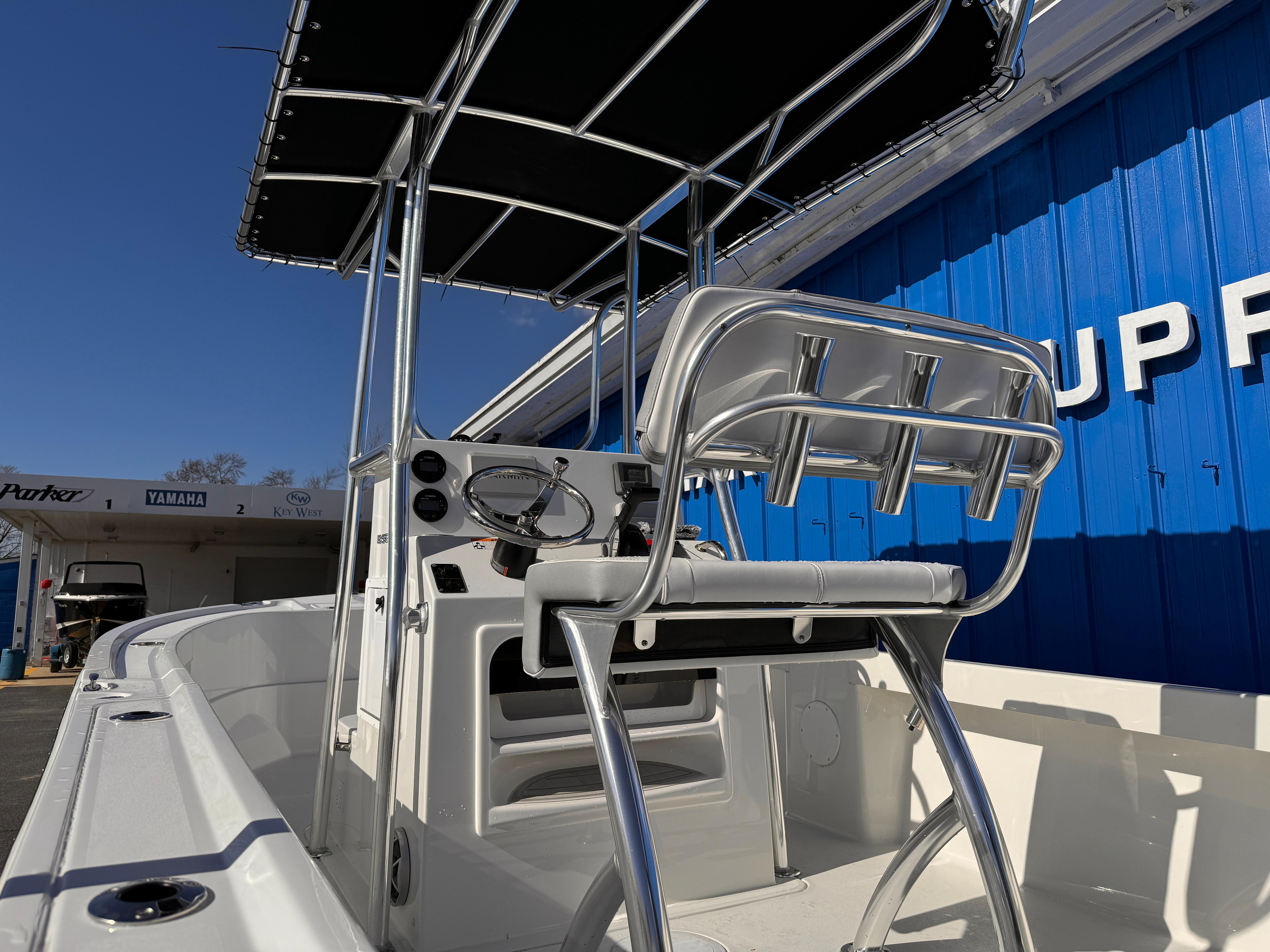 2025-parker-18se-center-console-power-9756526-20250412105413607-1_xlarge