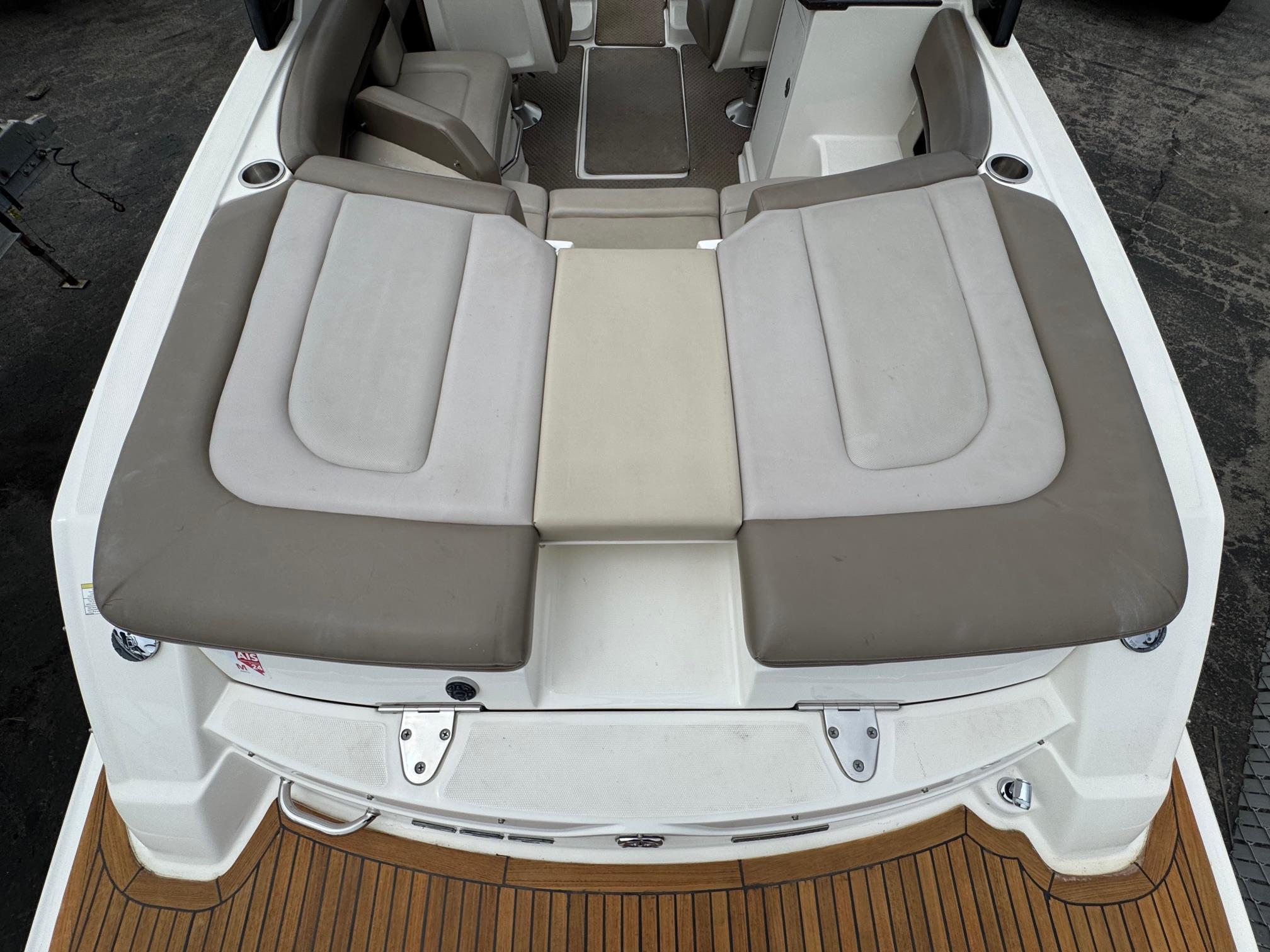 2012 Sea Ray 250 SLX #TBBB2905C inventory image at Sun Country Marine Group, Newport Beach 2012 Sea Ray 250 SLX #TBBB2905C inventory image at Sun Country Marine Group, Newport Beach