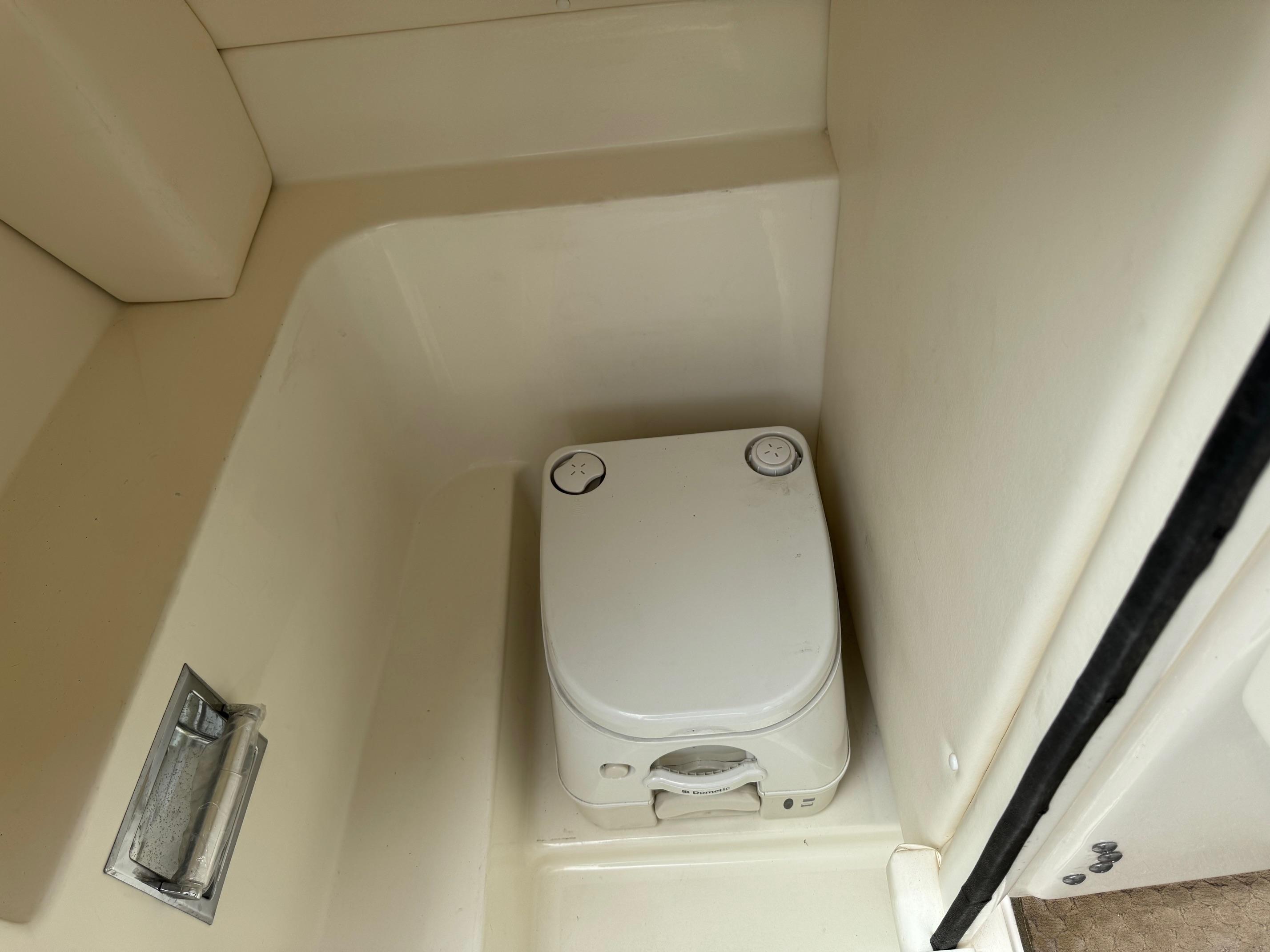 2012 Sea Ray 250 SLX #TBBB2905C inventory image at Sun Country Marine Group, Newport Beach 2012 Sea Ray 250 SLX #TBBB2905C inventory image at Sun Country Marine Group, Newport Beach