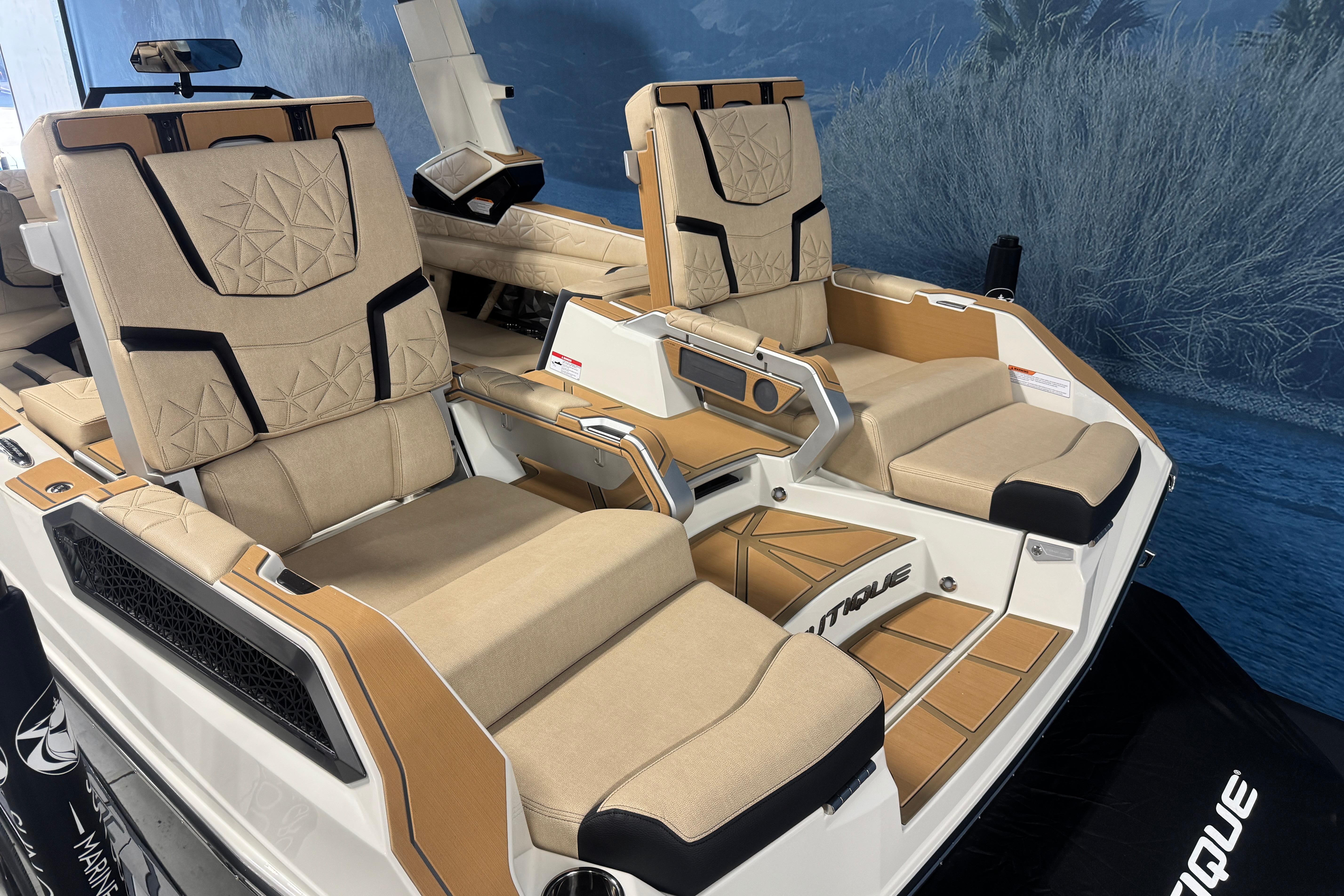2026 Nautique Super Air Nautique G25 Paragon #N019F inventory image at Sun Country Marine Group, Irvine