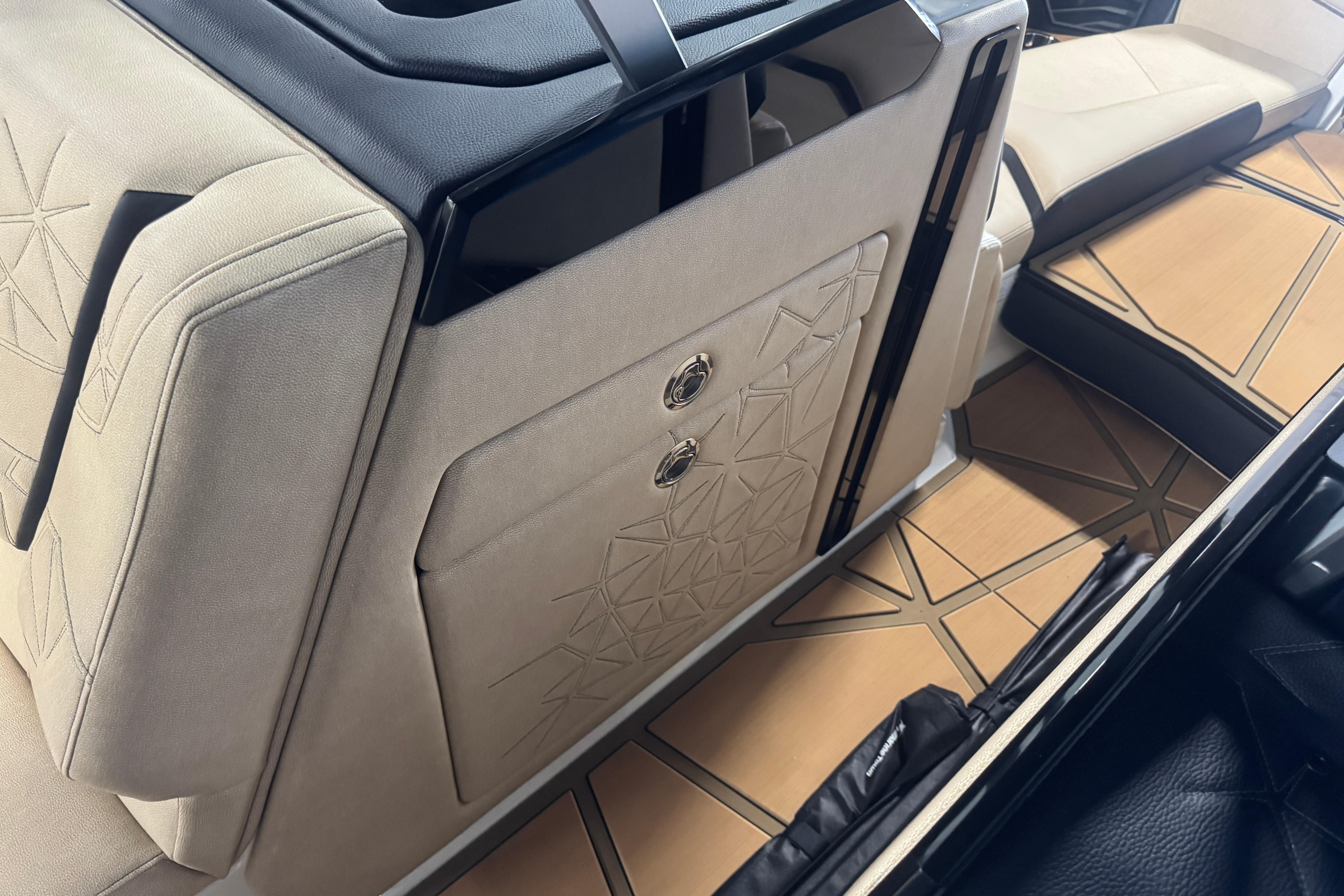 2026 Nautique Super Air Nautique G25 Paragon #N019F inventory image at Sun Country Marine Group, Irvine