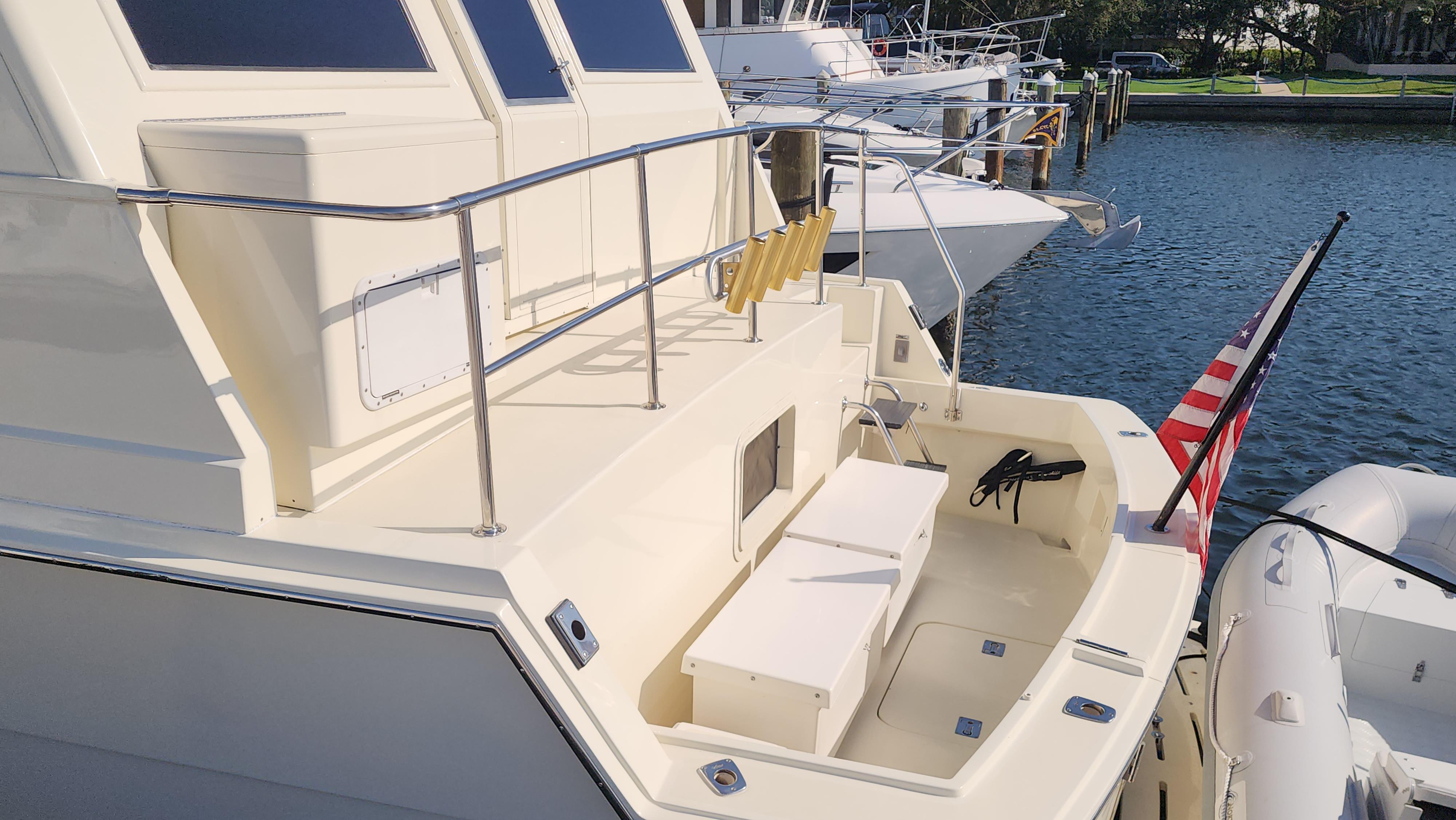 Hatteras-52 Cockpit Motor Yacht 1990-Hatt Trick FL-US-9756531 | Thumbnail