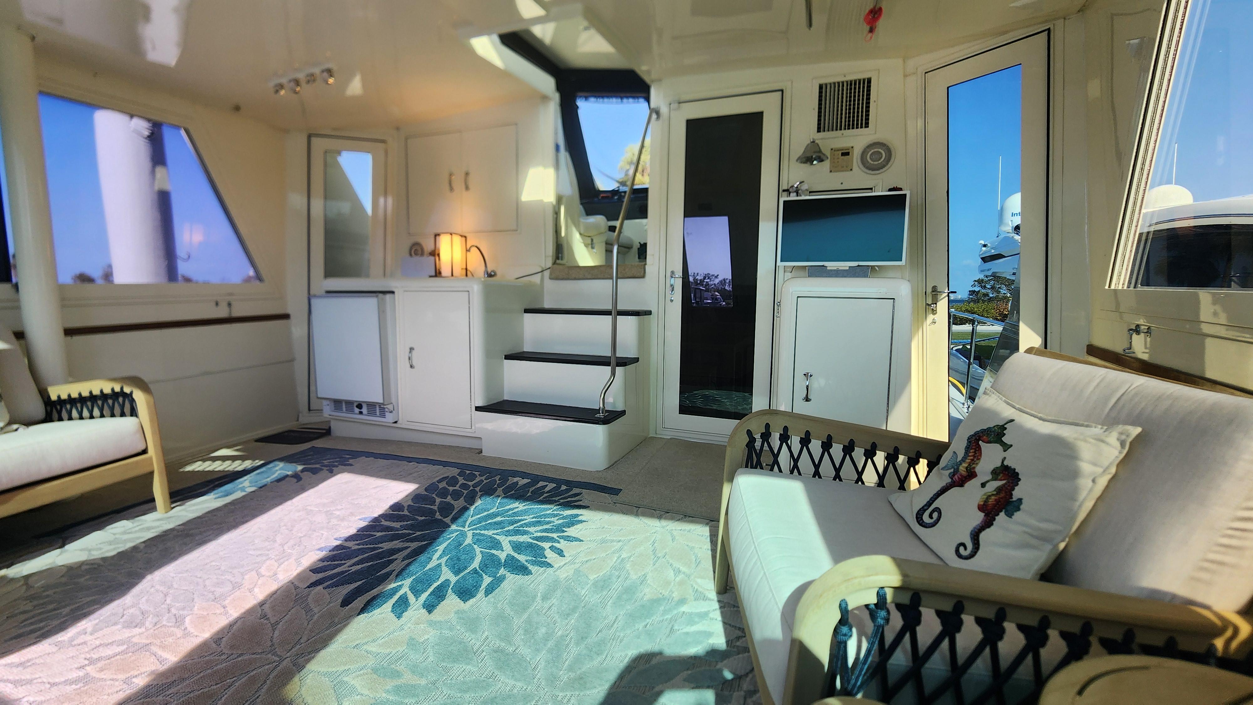Hatteras-52 Cockpit Motor Yacht 1990-Hatt Trick FL-US-9756531 | Thumbnail