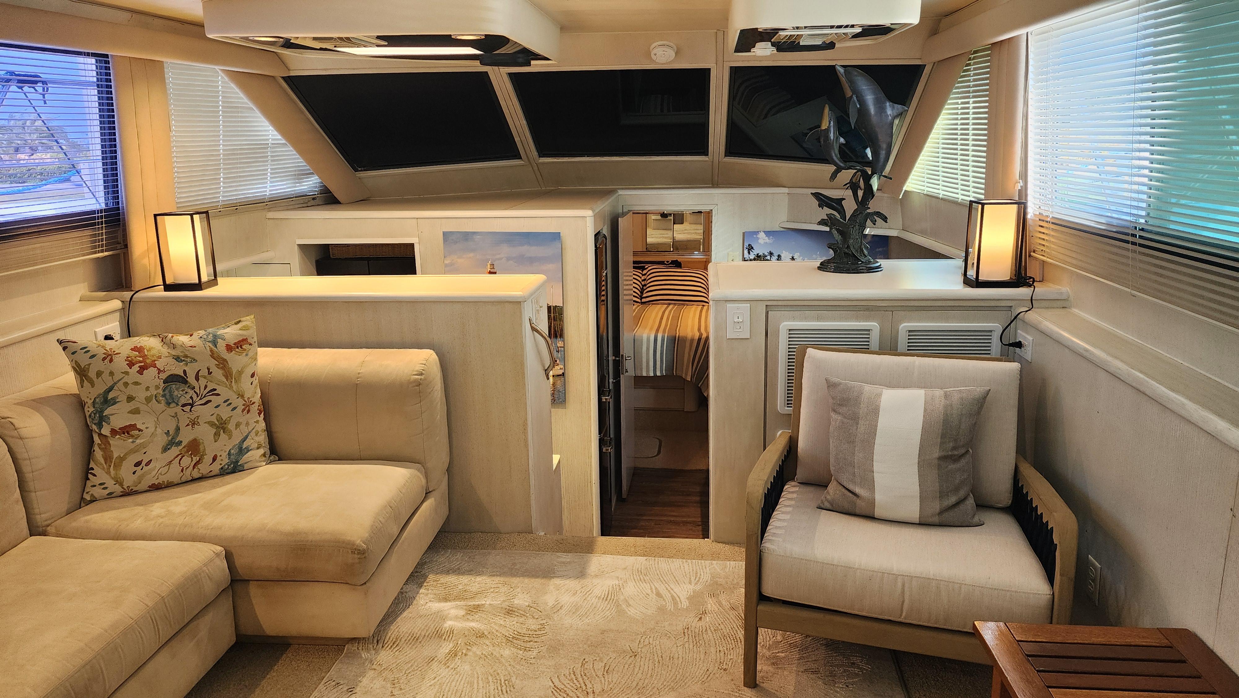 Hatteras-52 Cockpit Motor Yacht 1990-Hatt Trick FL-US-9756531 | Thumbnail