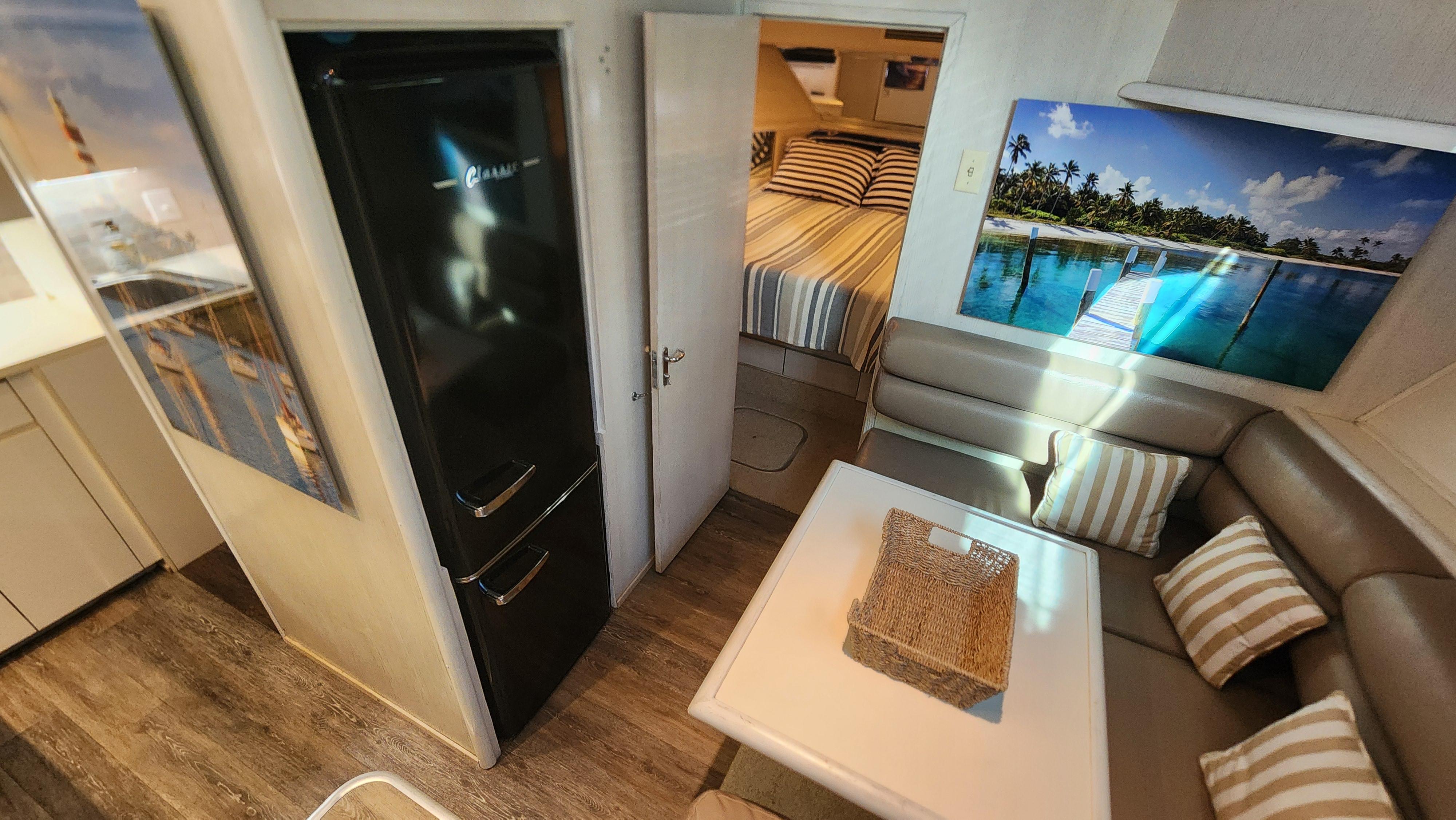 Hatteras-52 Cockpit Motor Yacht 1990-Hatt Trick FL-US-9756531 | Thumbnail