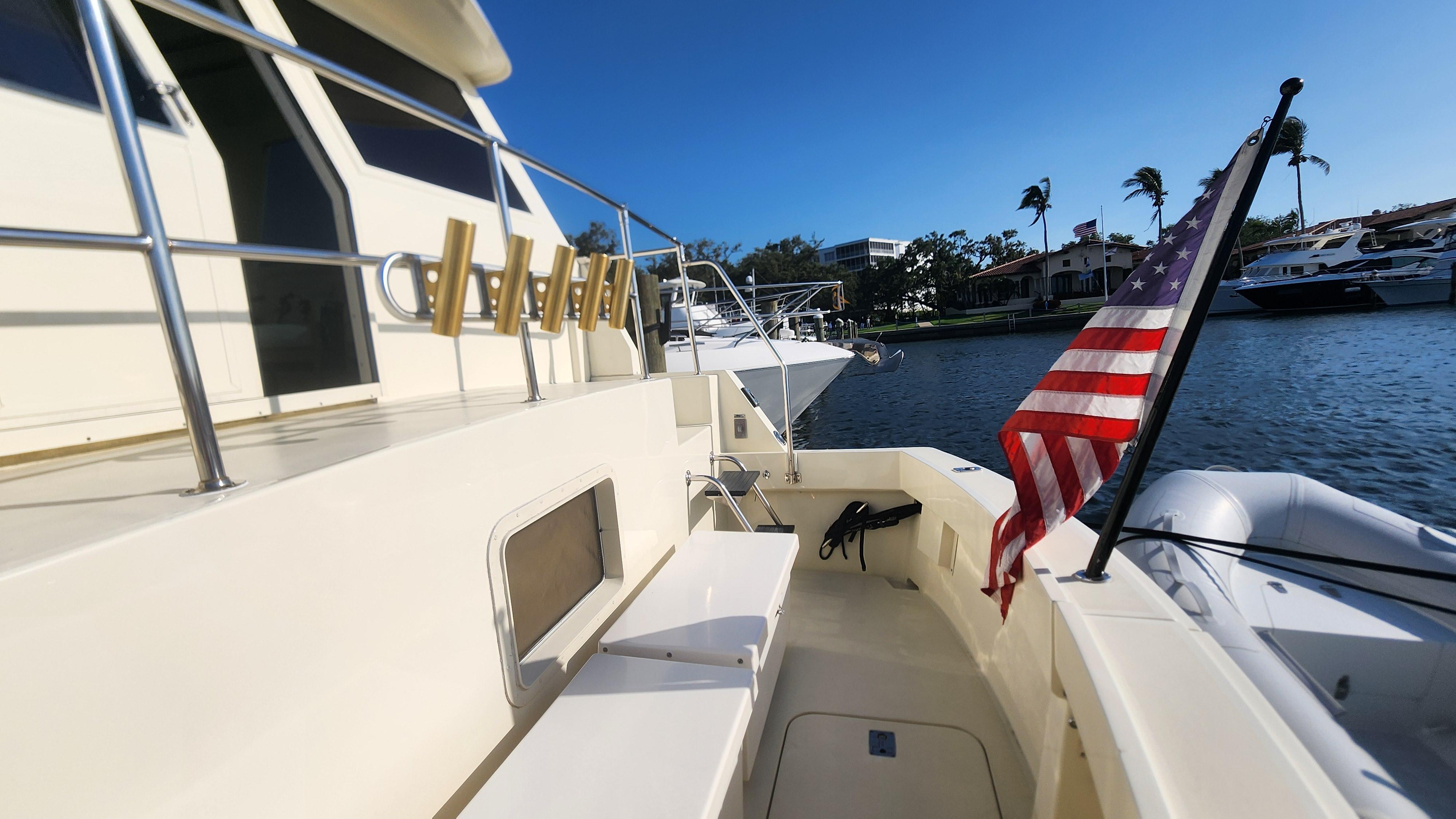 Hatteras-52 Cockpit Motor Yacht 1990-Hatt Trick FL-US-9756531 | Thumbnail