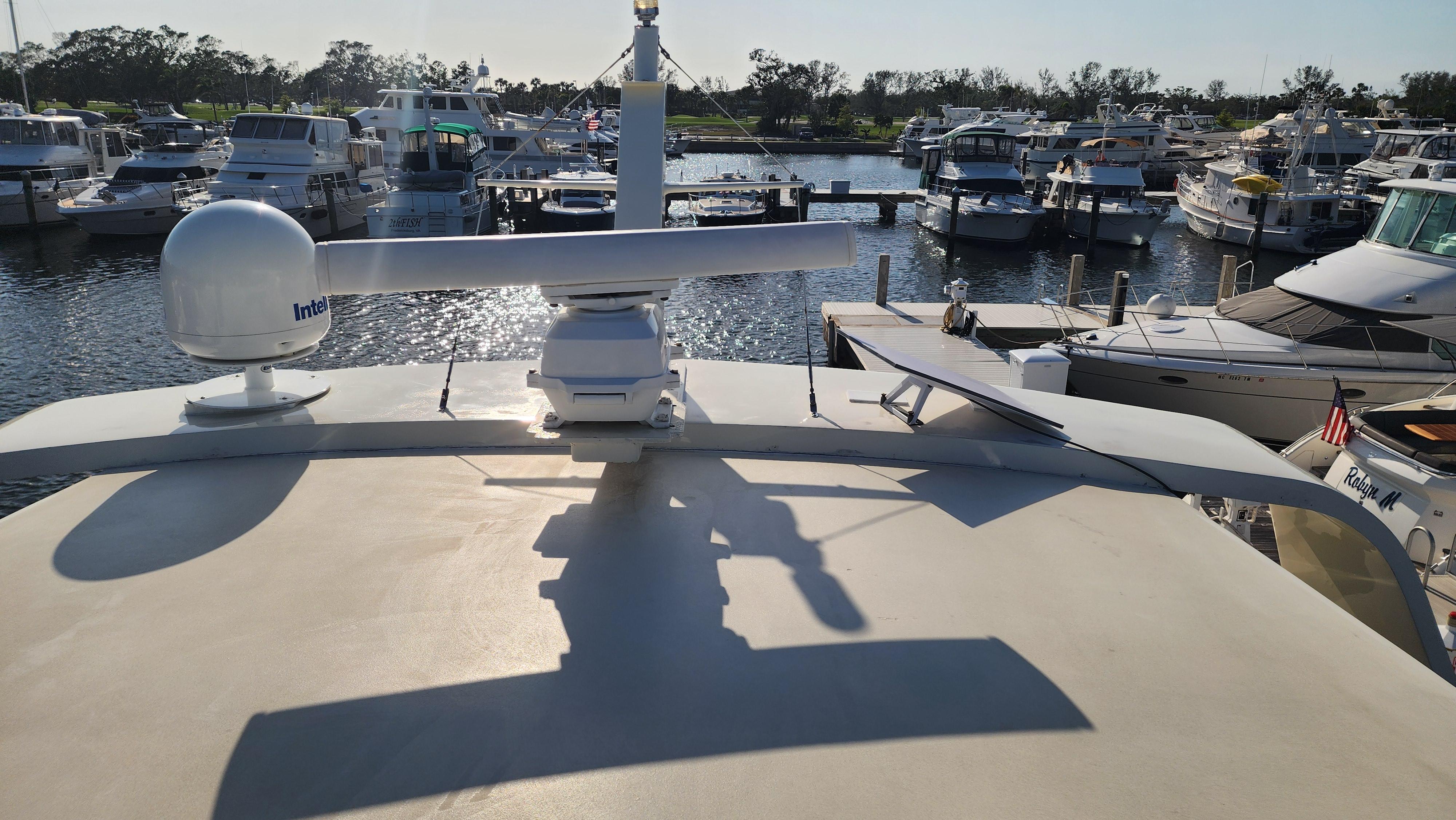Hatteras-52 Cockpit Motor Yacht 1990-Hatt Trick FL-US-9756531 | Thumbnail
