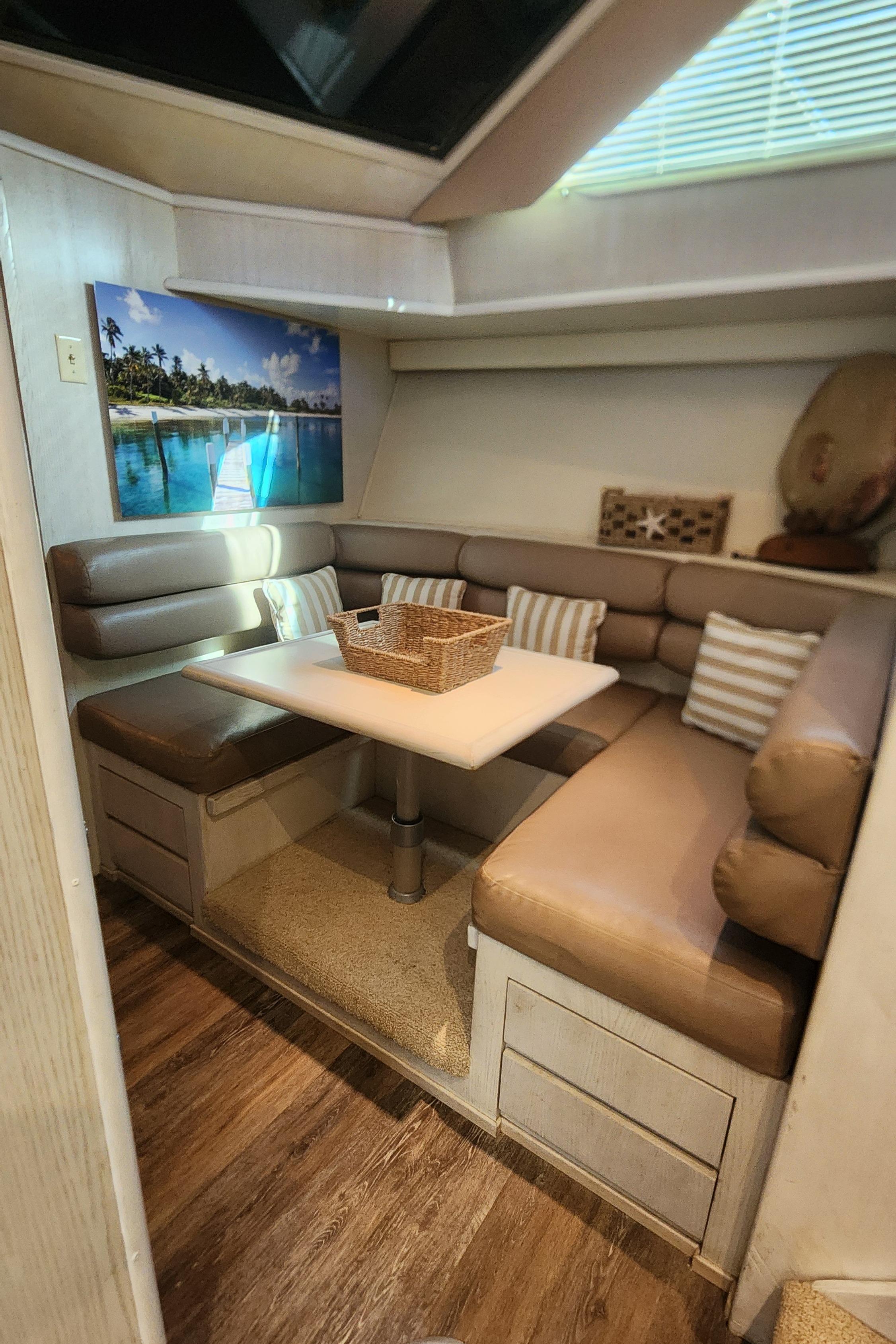 Hatteras-52 Cockpit Motor Yacht 1990-Hatt Trick FL-US-9756531 | Thumbnail