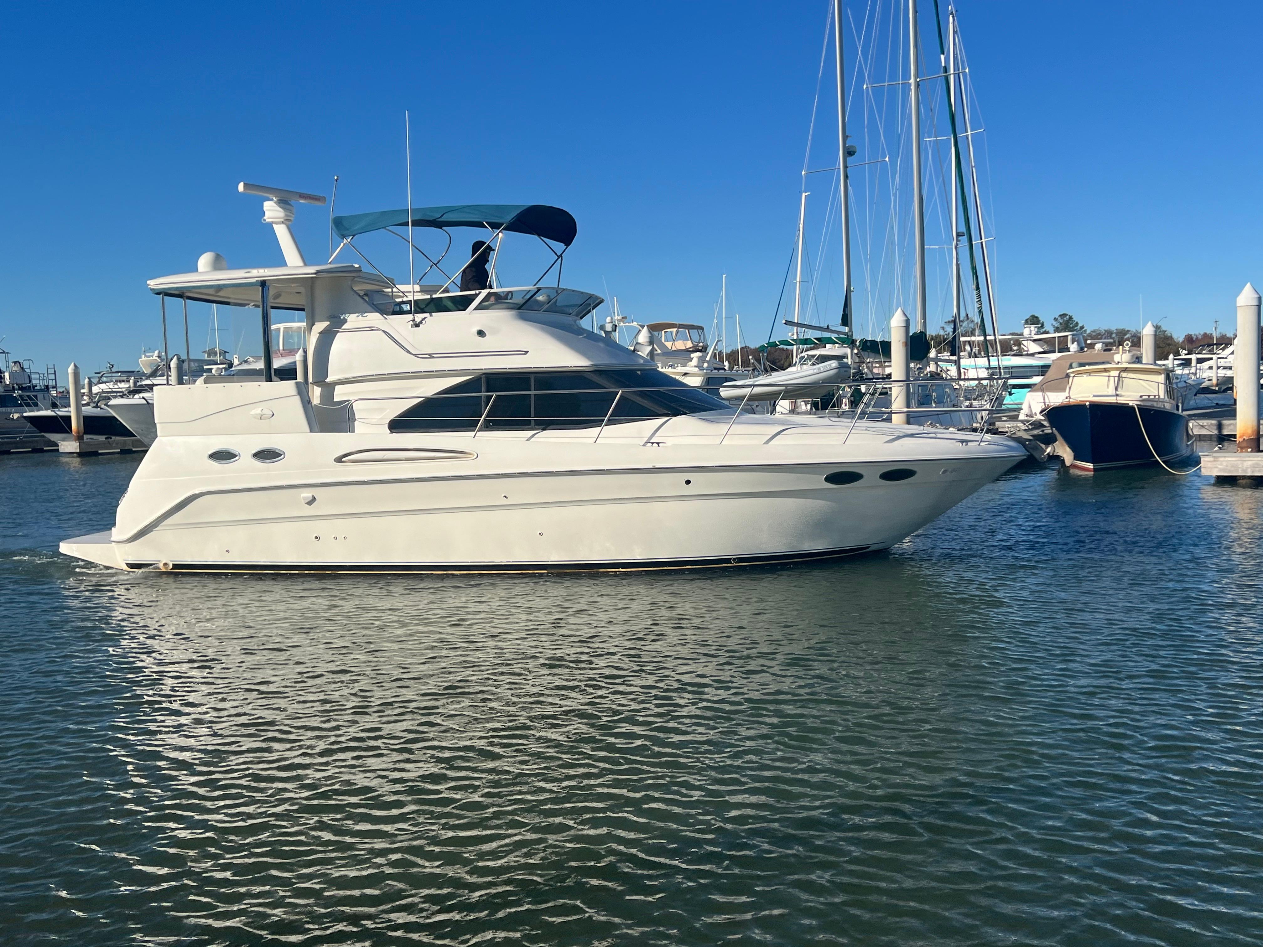 2001 Sea Ray 380 Aft Cabin