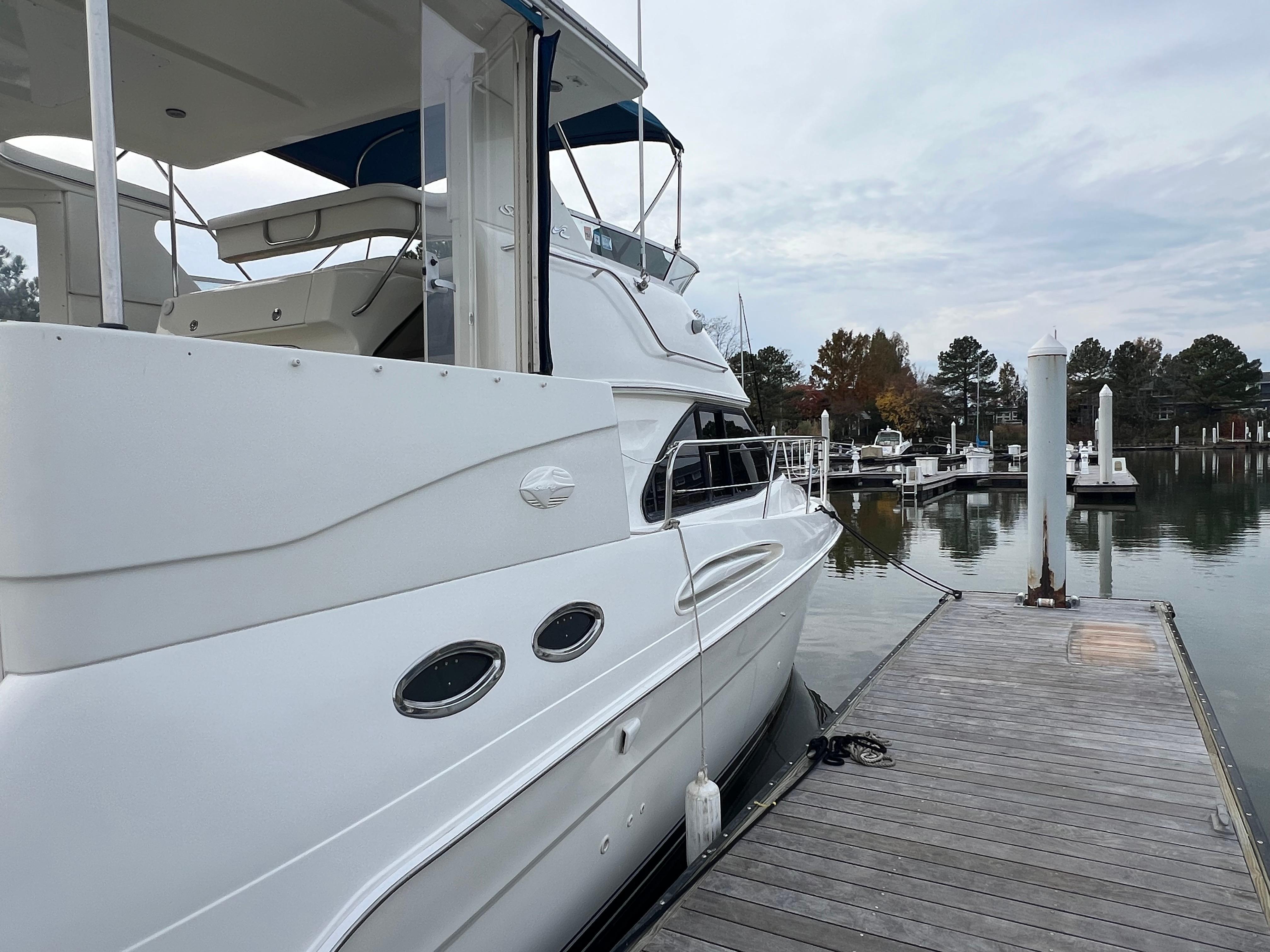 2001 Sea Ray 380 Aft Cabin