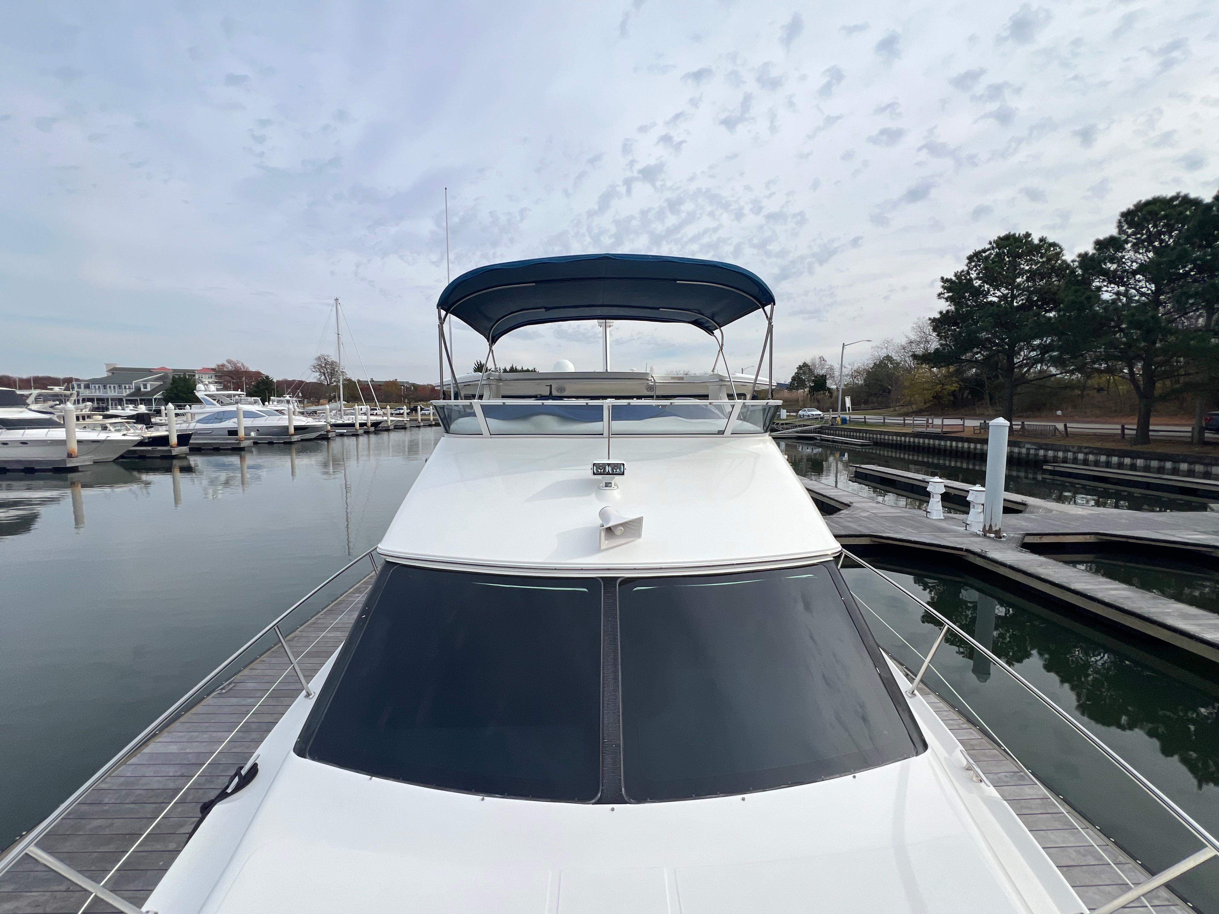 2001 Sea Ray 380 Aft Cabin