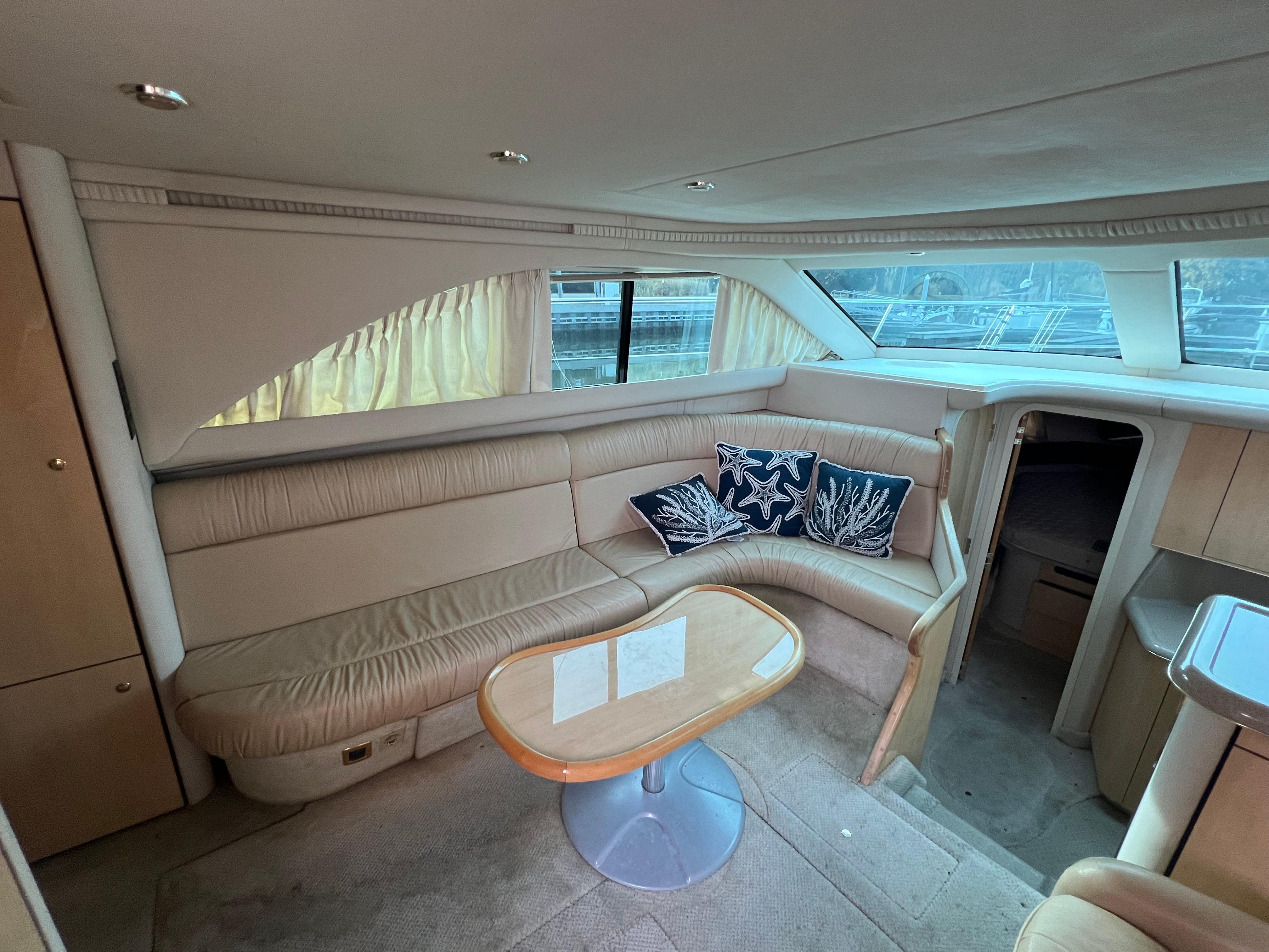 2001 Sea Ray 380 Aft Cabin