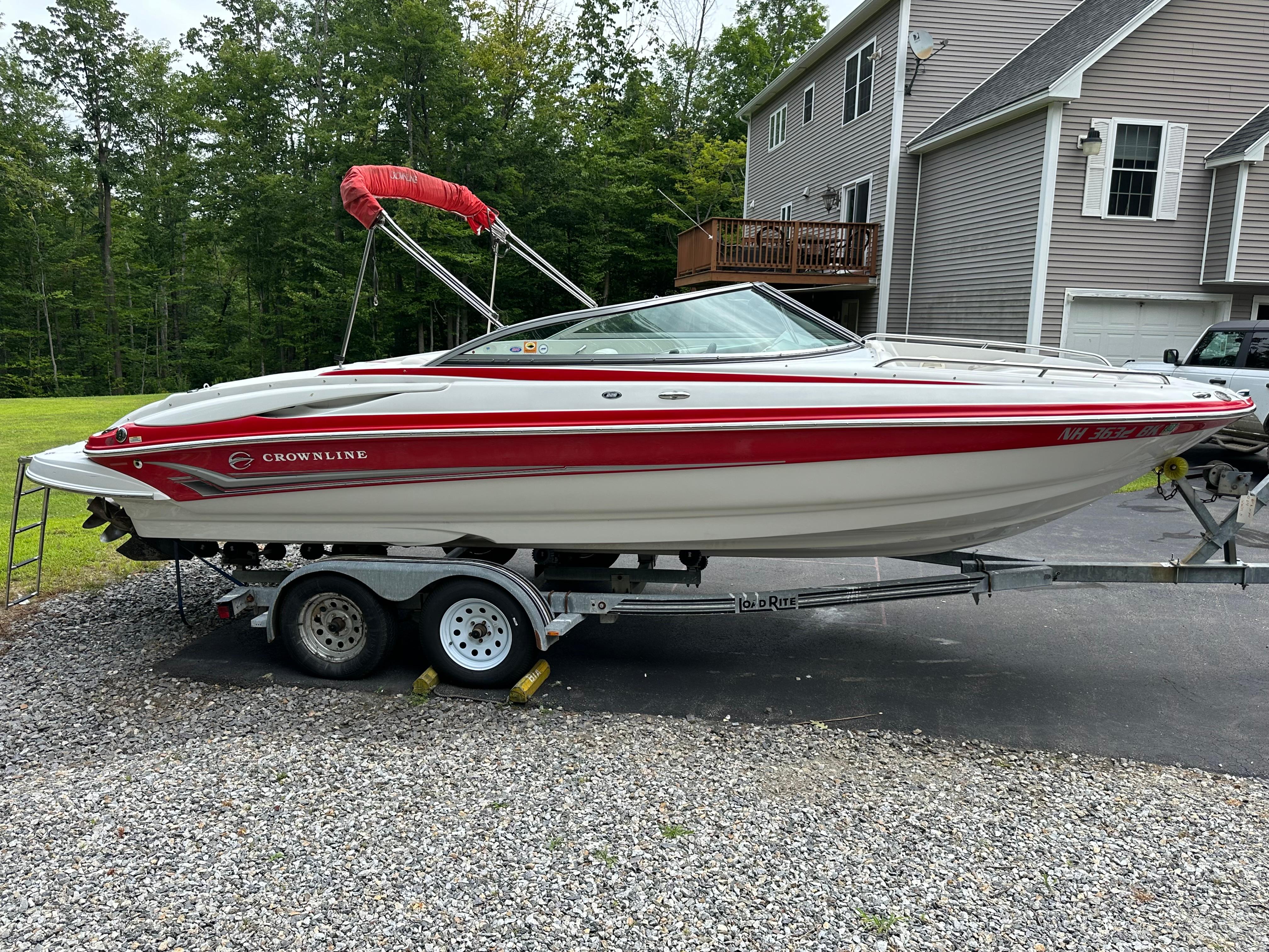 2005 Crownline 226 LS