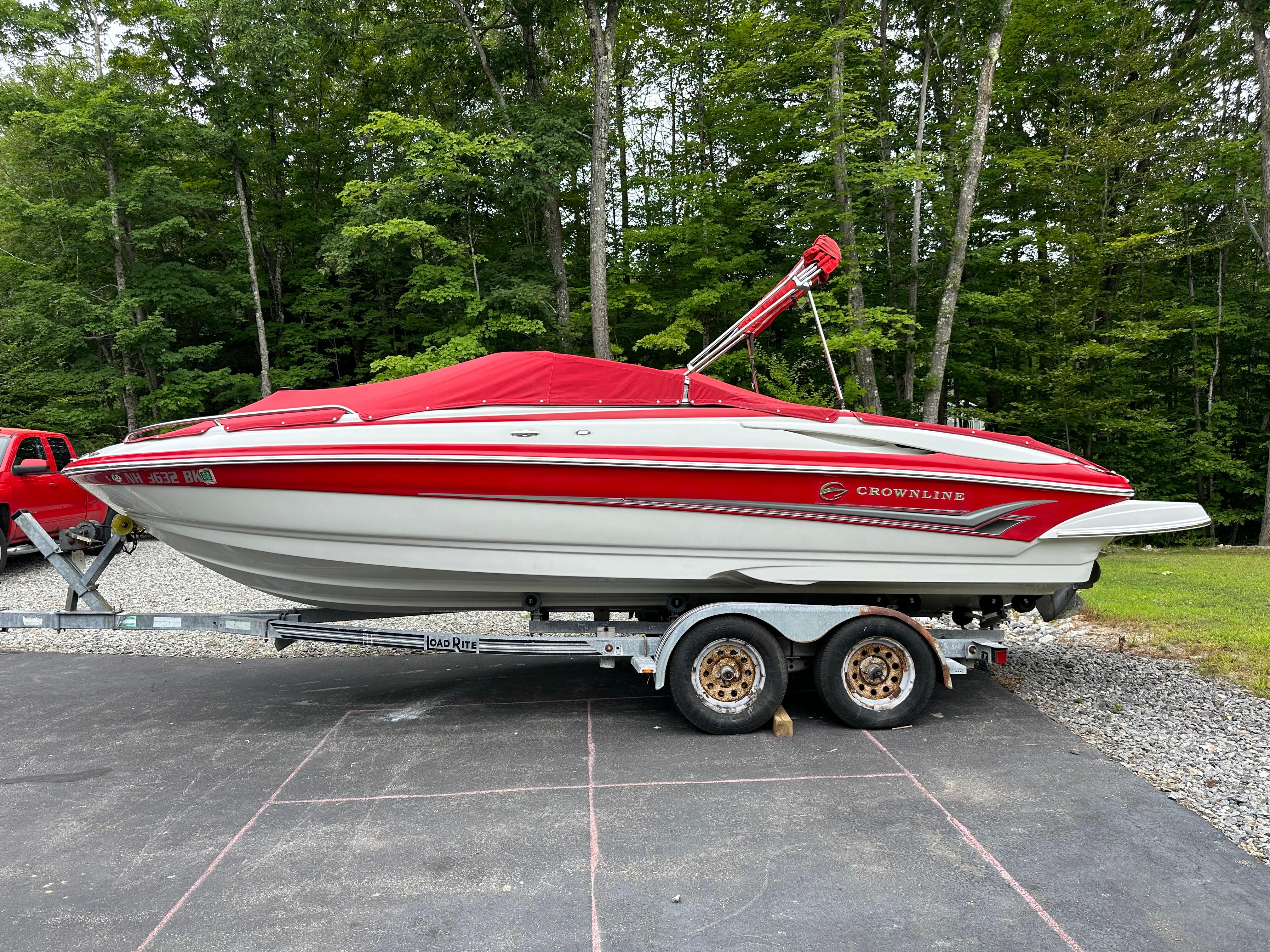 2005 Crownline 226 LS