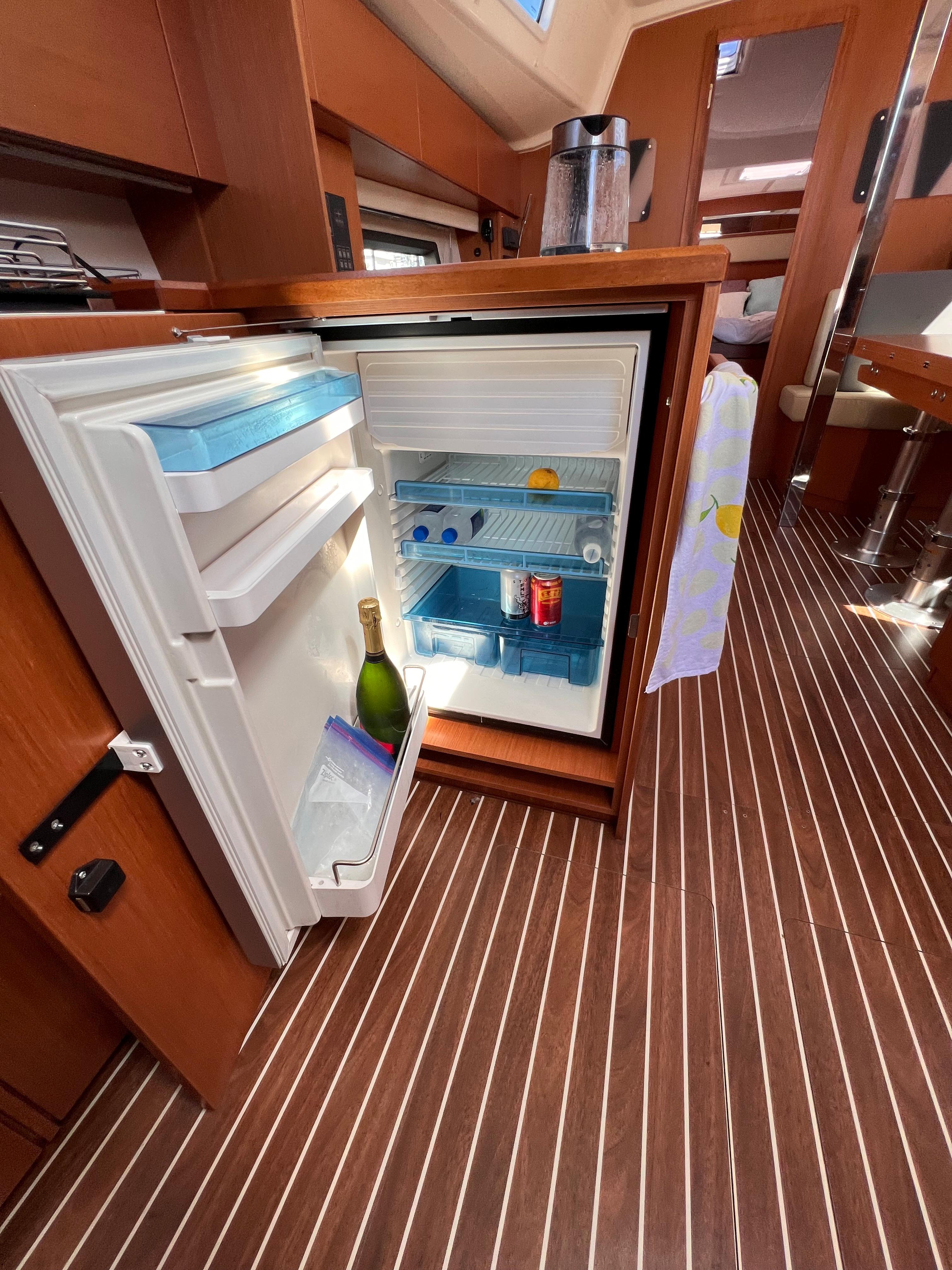 Image [44] of 2021 Bavaria C42