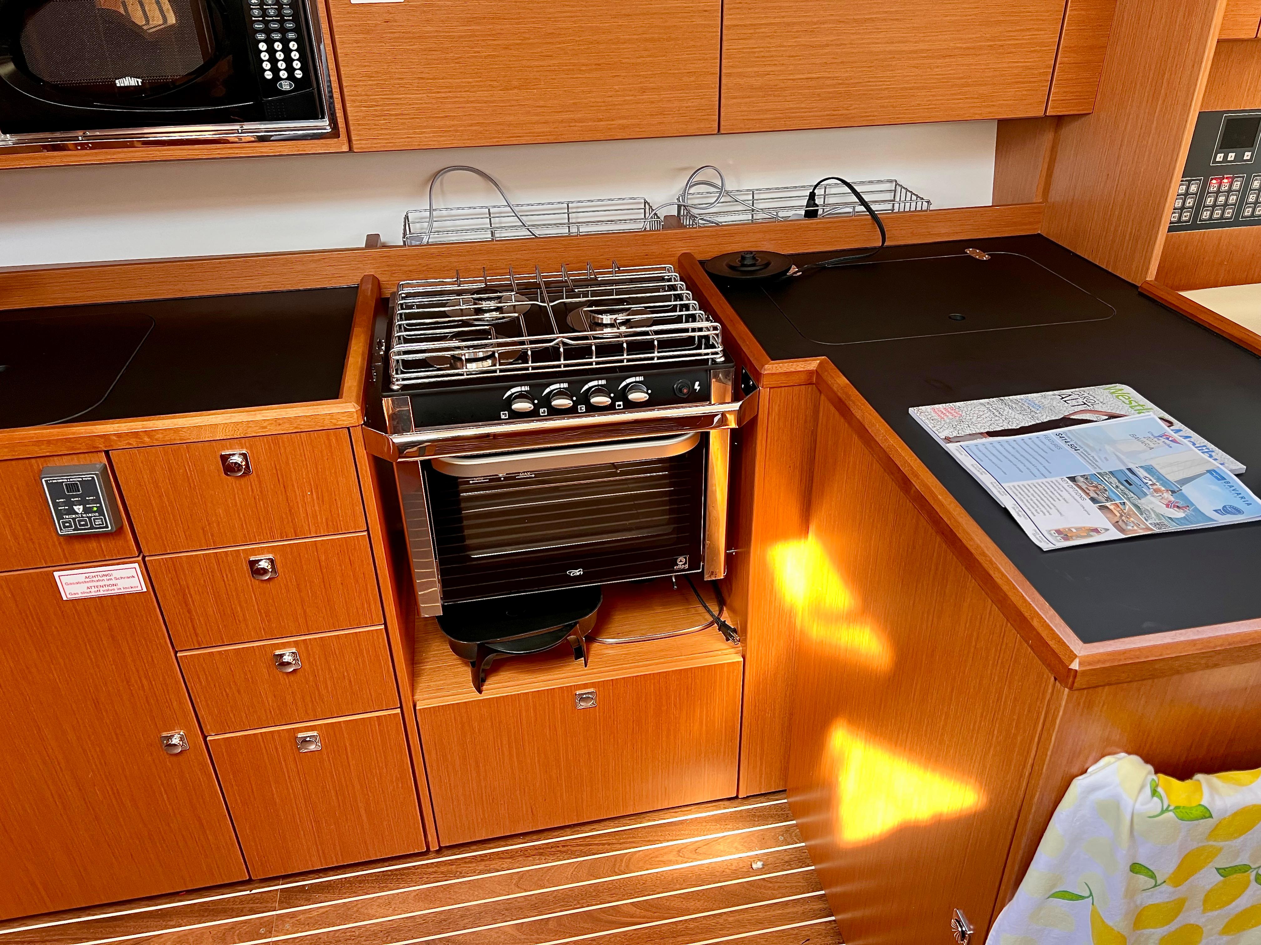 Image [29] of 2021 Bavaria C42