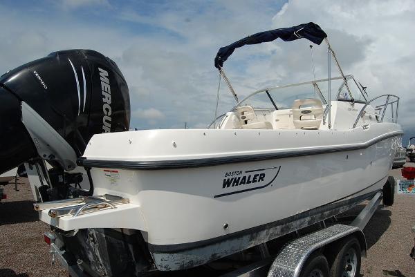 2010 Boston Whaler boat for sale, model of the boat is 235 Conquest & Image # 3 of 14