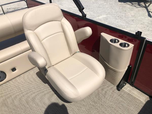 2021 Bentley boat for sale, model of the boat is 223 Swingback (3/4 Tube) & Image # 19 of 28