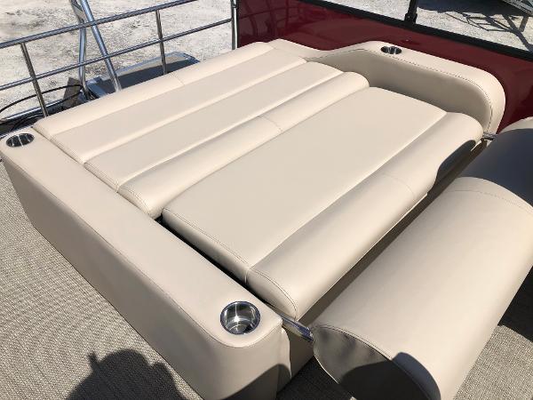 2021 Bentley boat for sale, model of the boat is 223 Swingback (3/4 Tube) & Image # 26 of 28
