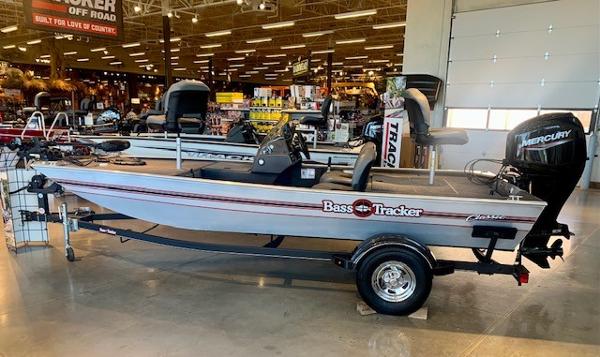 2019 Tracker Boats boat for sale, model of the boat is Classic & Image # 1 of 9