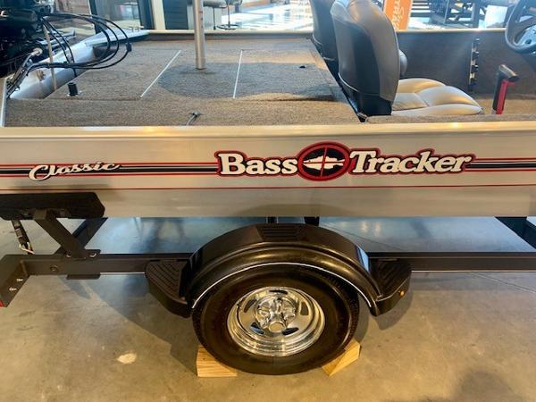 2019 Tracker Boats boat for sale, model of the boat is Classic & Image # 6 of 9