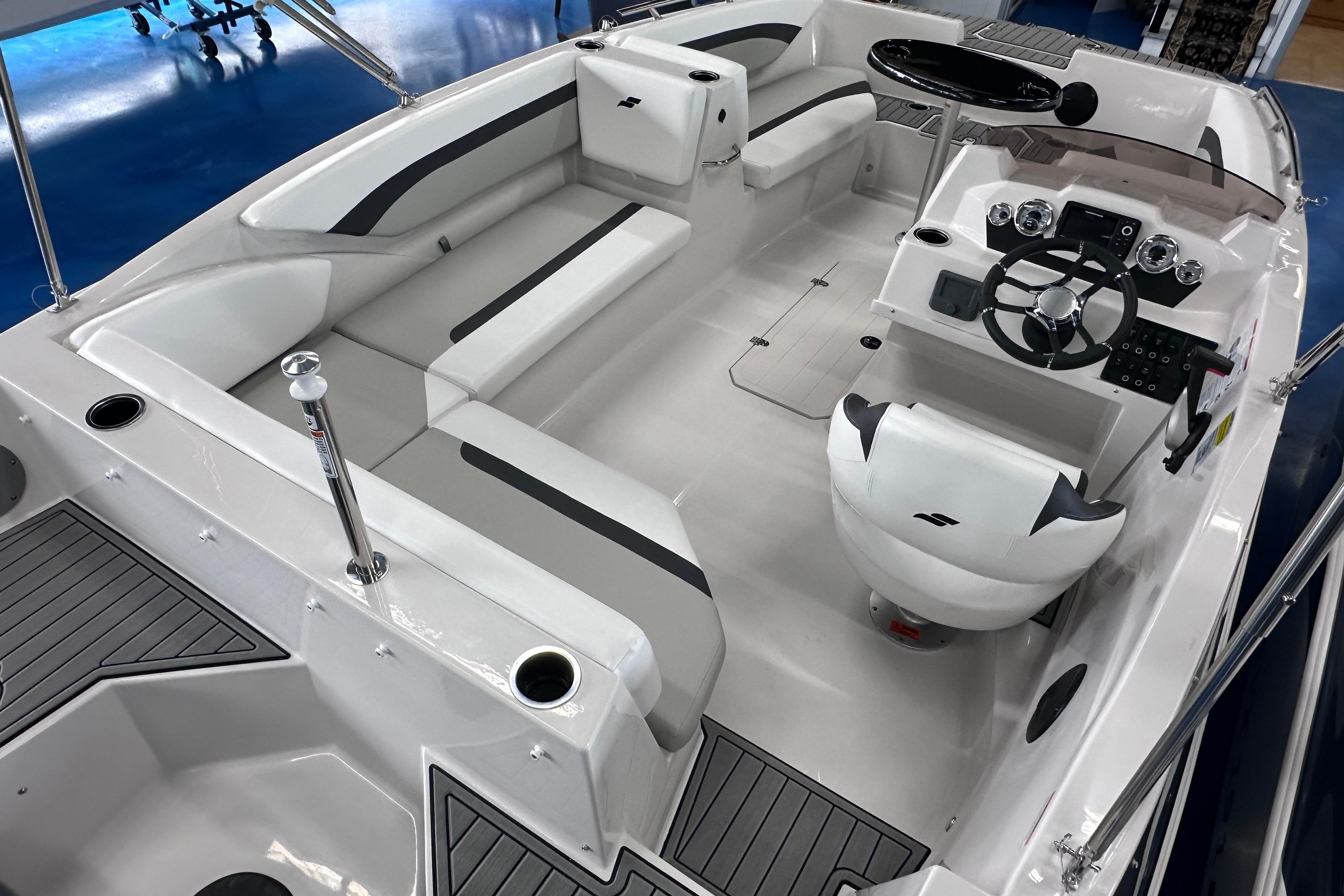 2026 Starcraft SVX 171 OB 10