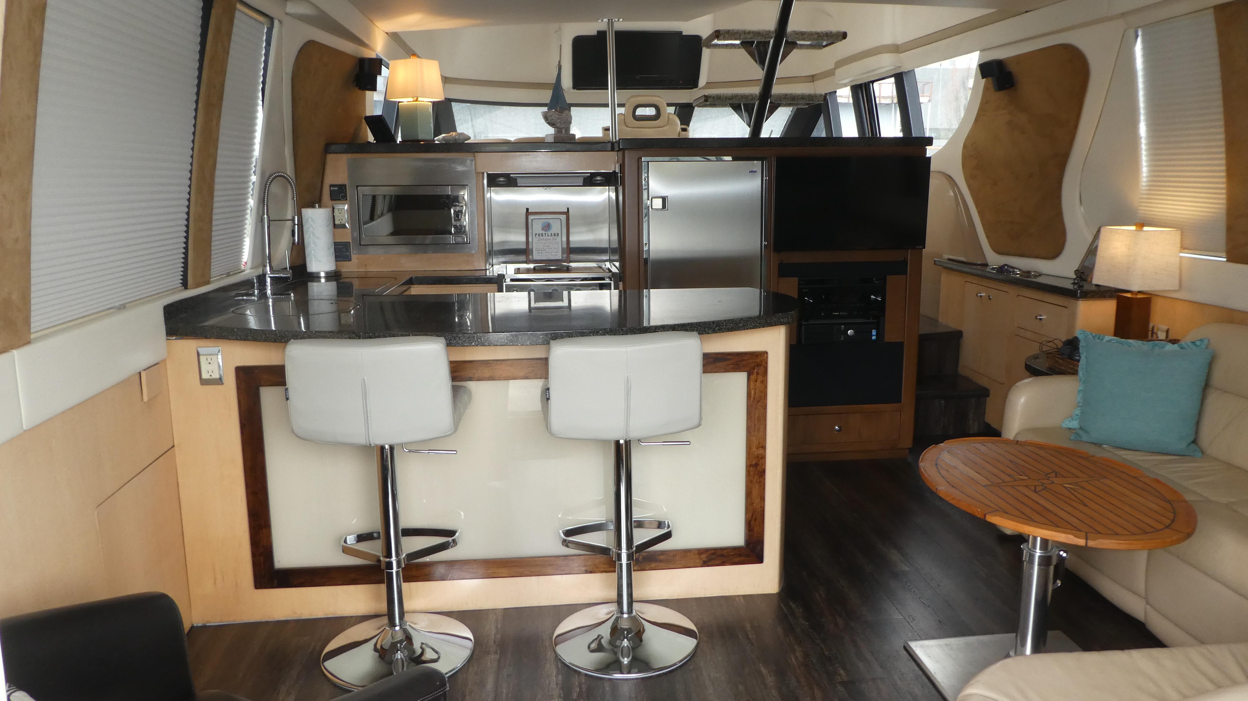 1998-carver-530-voyager-pilothouse-power-9756549-20250422122014435-1_XLARGE