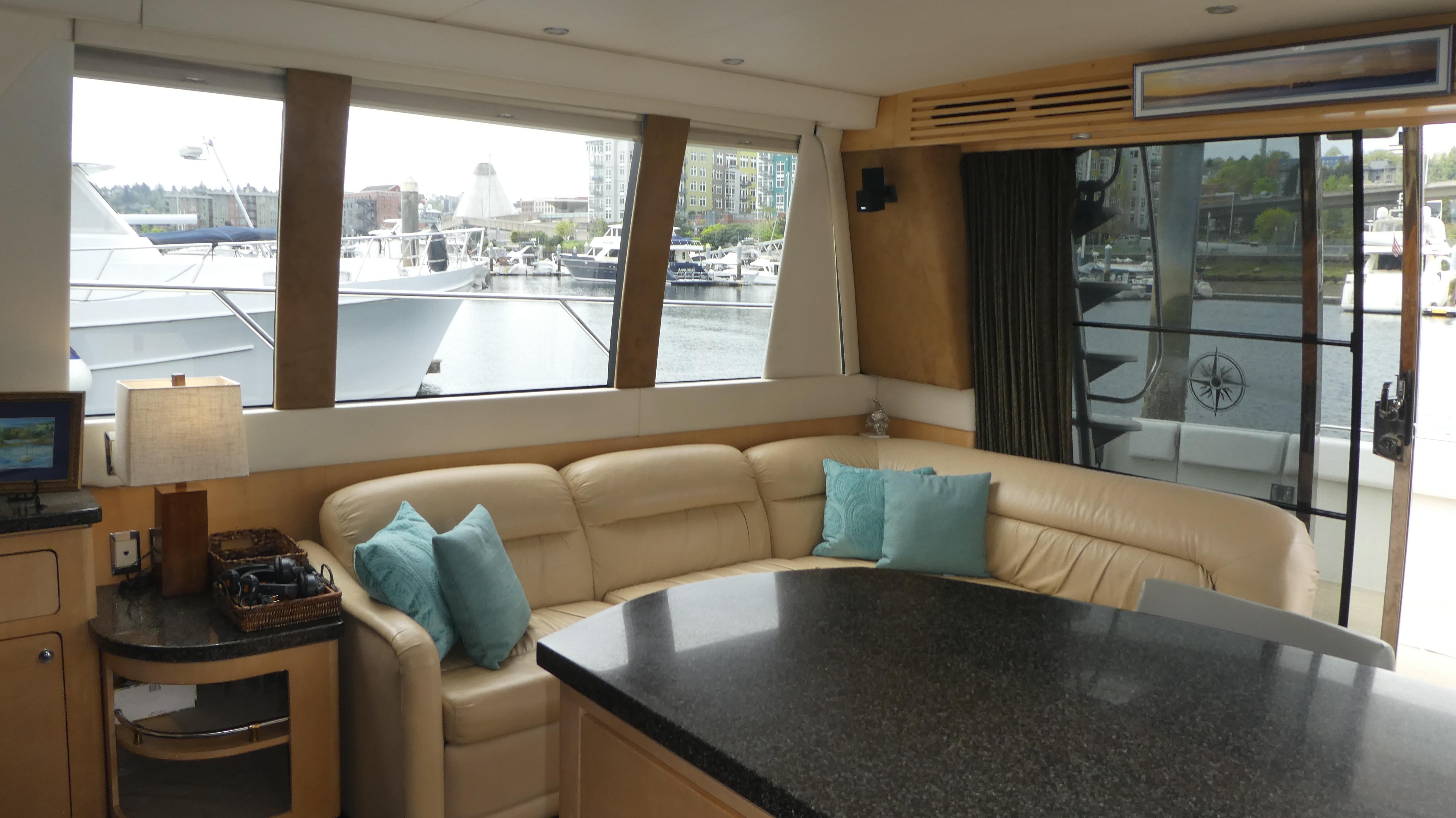 1998-carver-530-voyager-pilothouse-power-9756549-20250422122100906-1_XLARGE