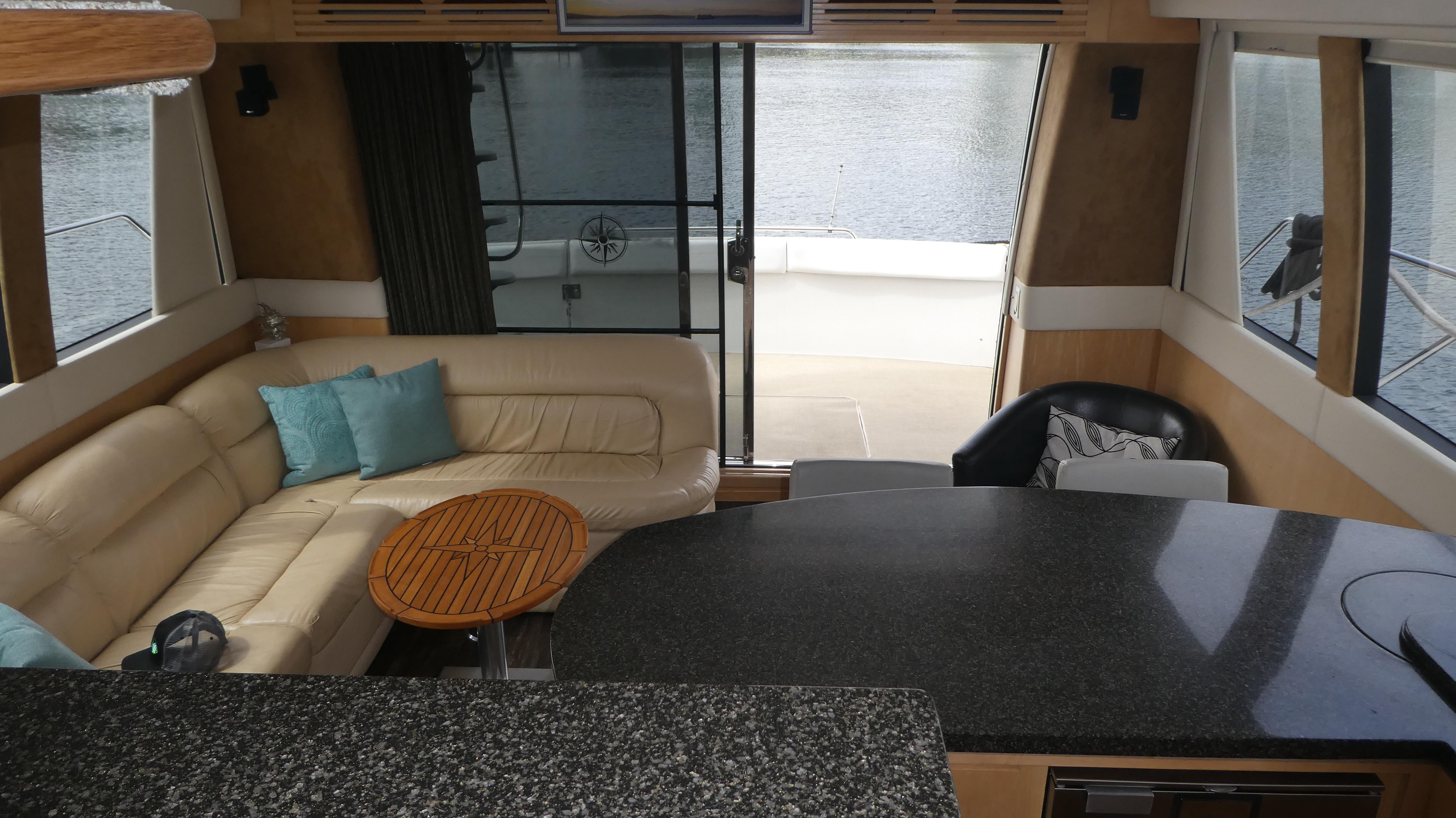 1998-carver-530-voyager-pilothouse-power-9756549-20250422122654861-1_XLARGE