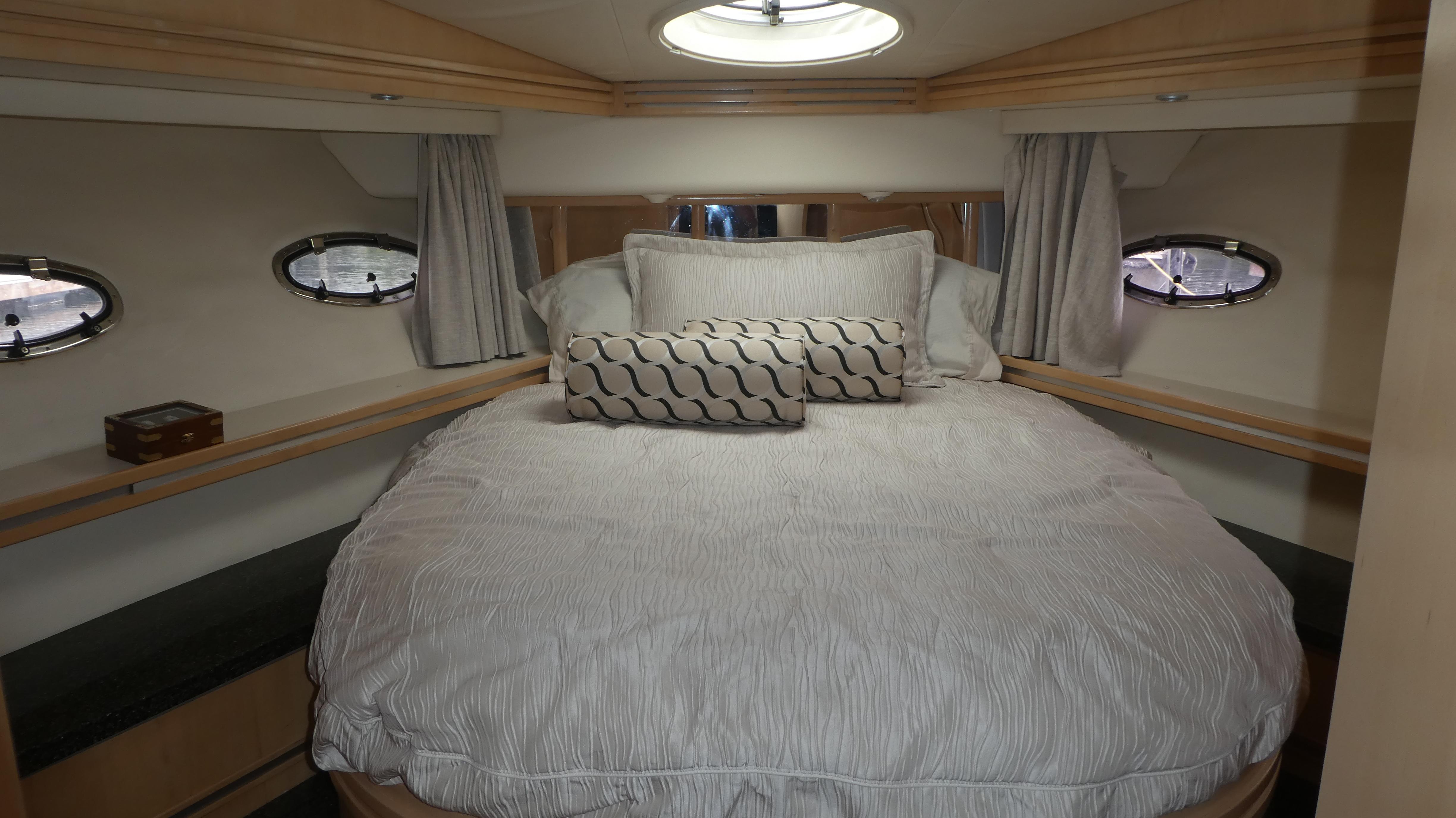 1998-carver-530-voyager-pilothouse-power-9756549-20250422124512410-1_XLARGE