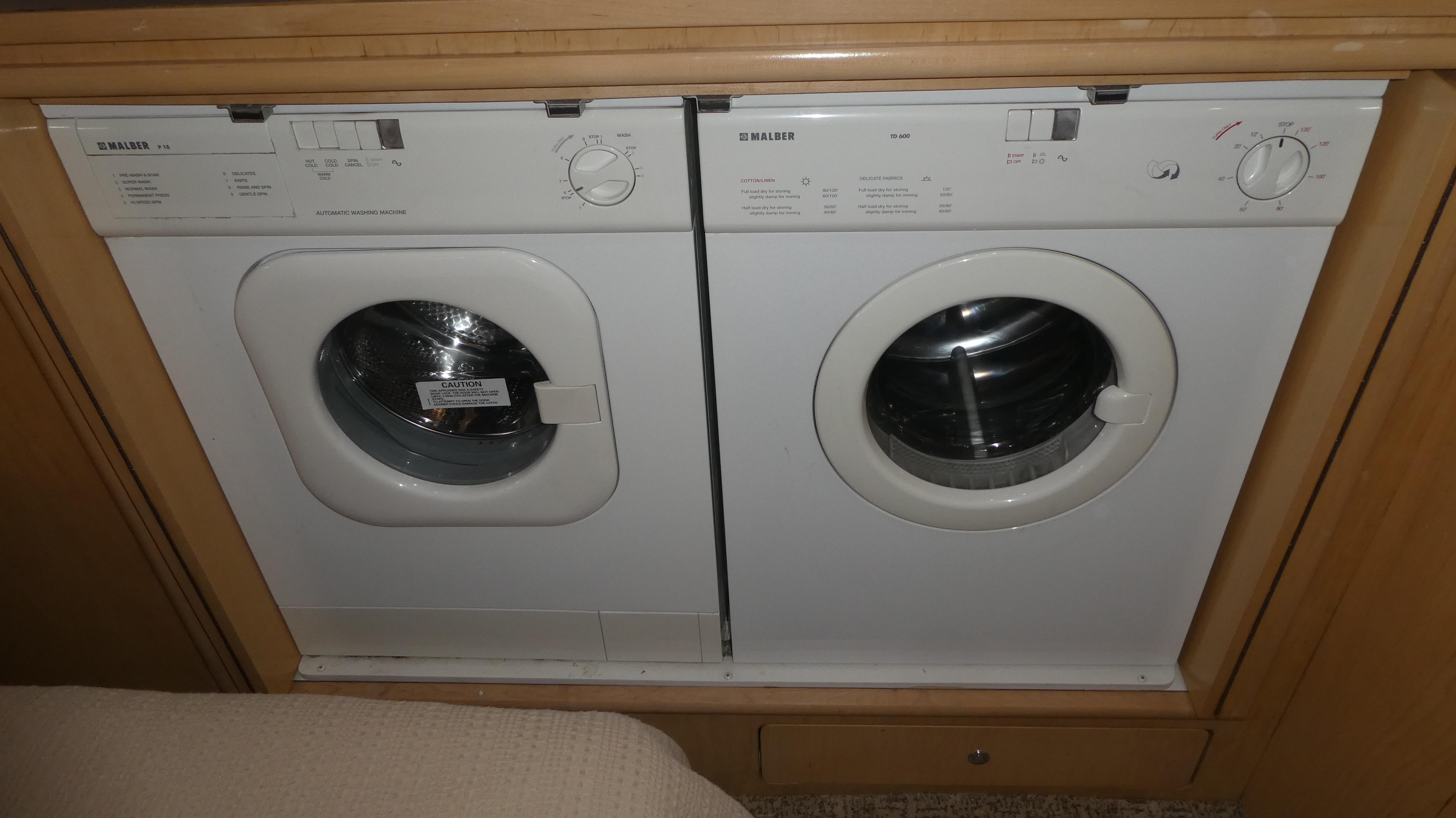 1998-carver-530-voyager-pilothouse-power-9756549-20250422125346706-1_XLARGE