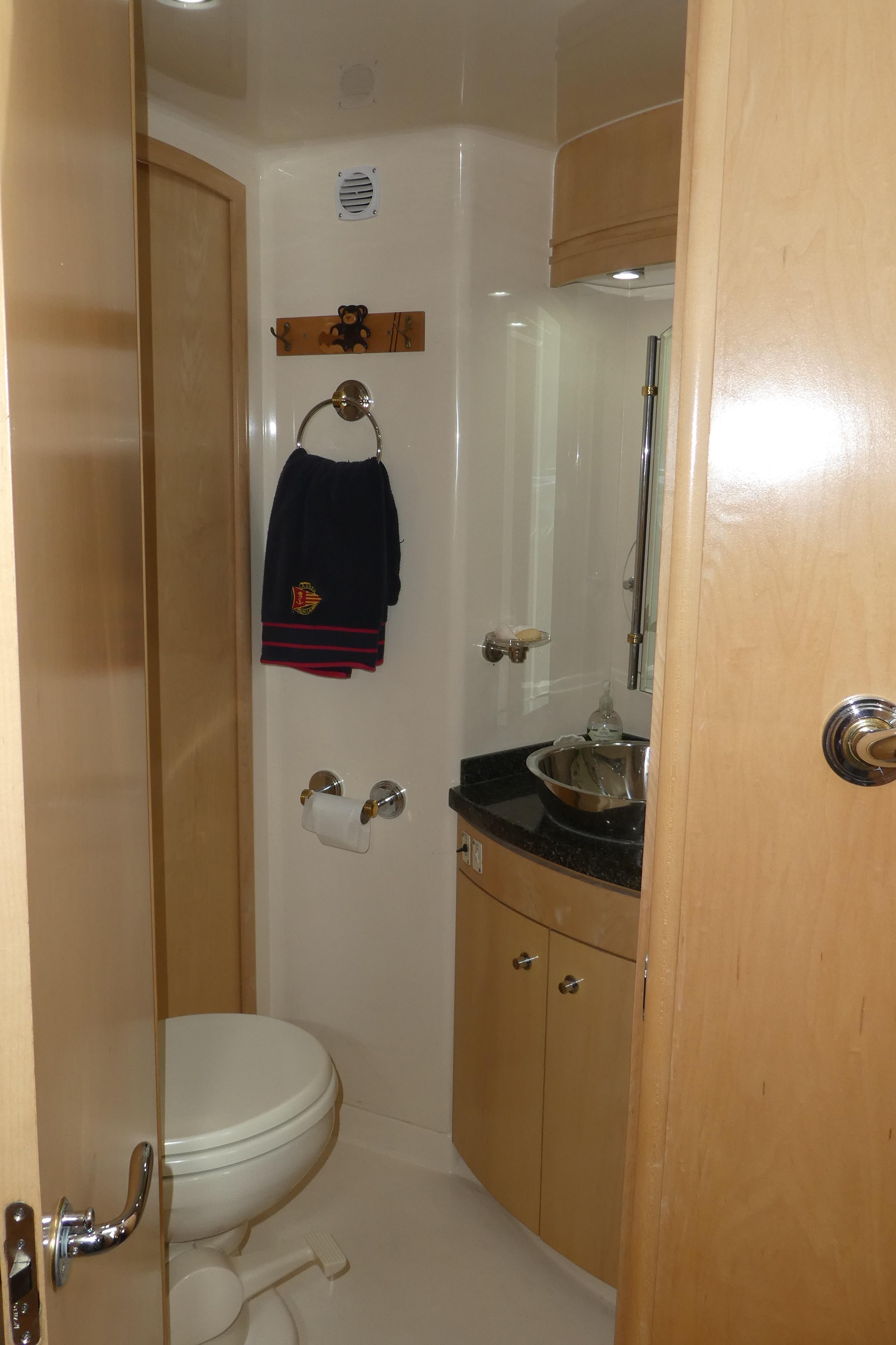 1998-carver-530-voyager-pilothouse-power-9756549-20250422132957939-1_XLARGE