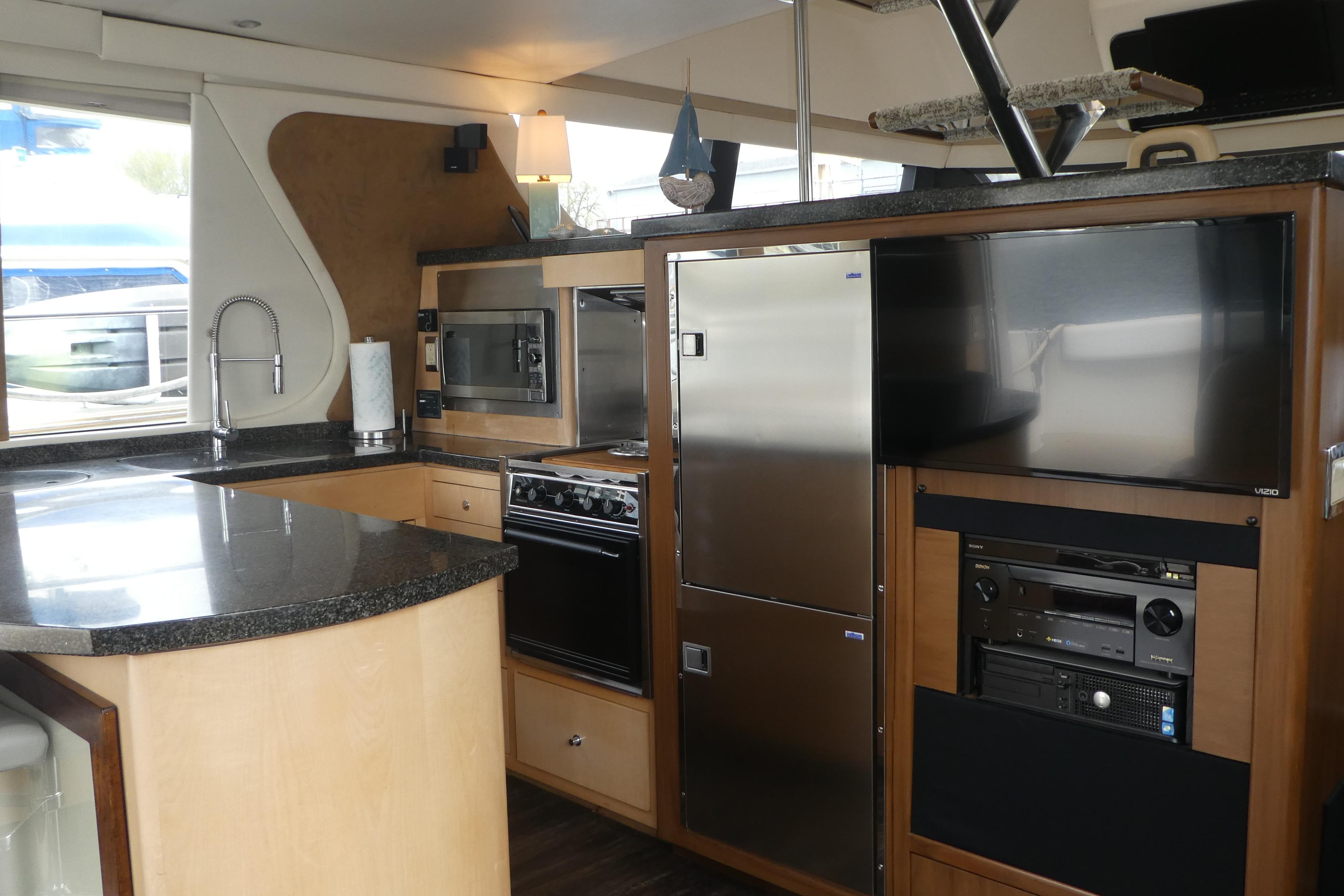 1998-carver-530-voyager-pilothouse-power-9756549-20250422135957927-1_XLARGE