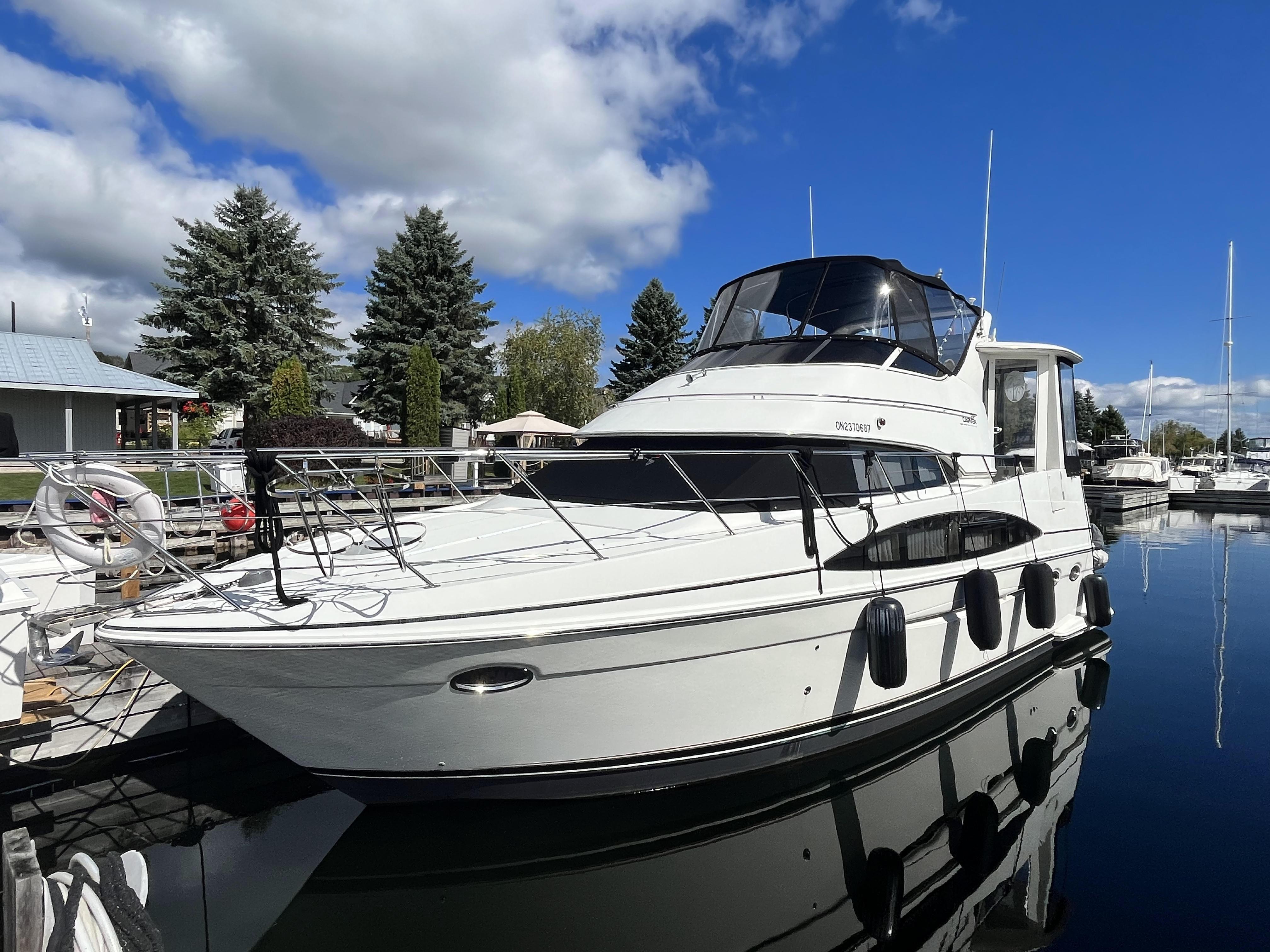 Yacht for Sale | 39 Carver Yachts Midland, Canada | Denison Yacht Sales