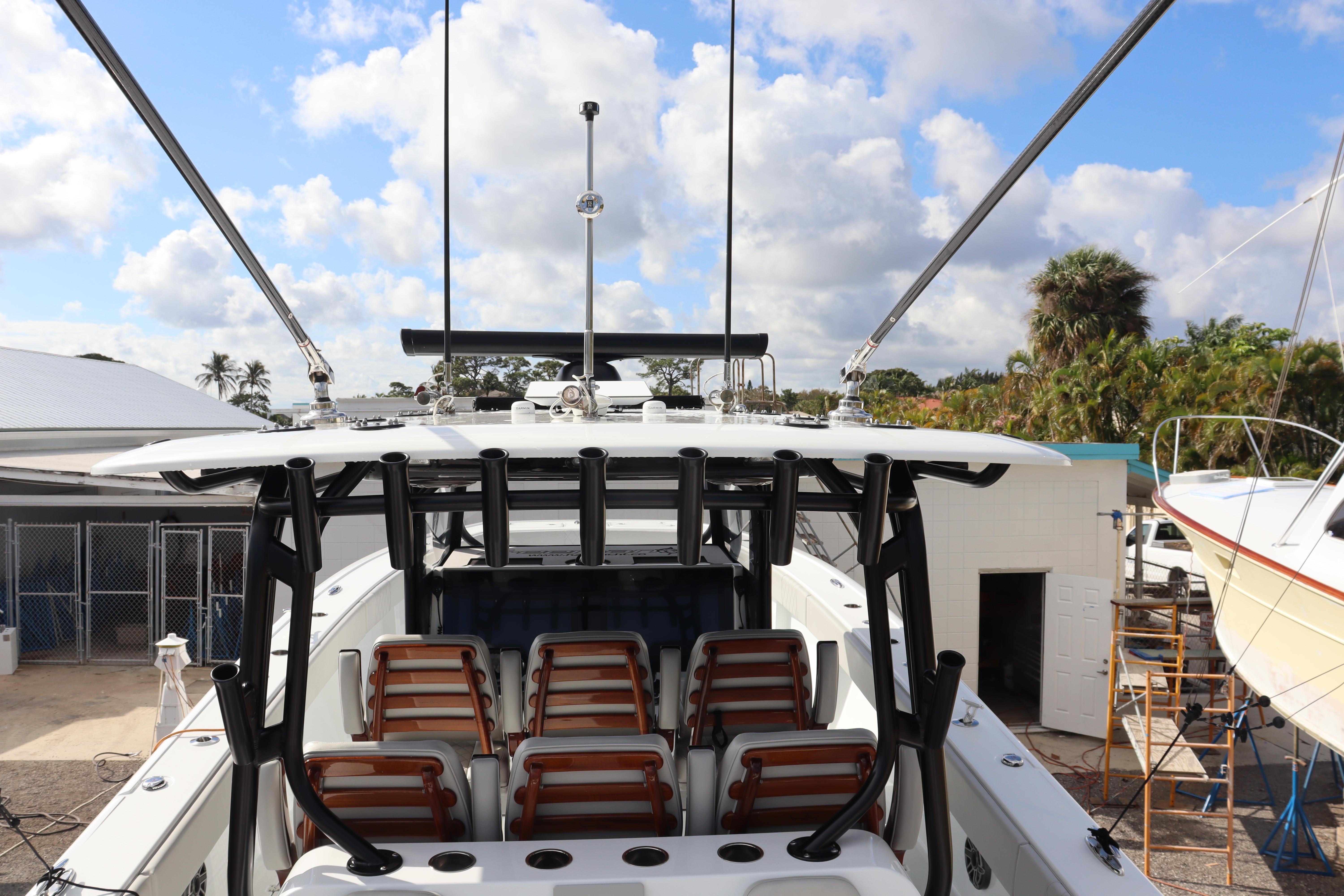2023-freeman-42-center-console-power-9686505-20250218104149298-1_XLARGE